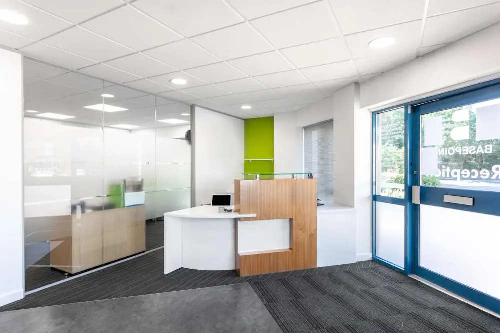 Basepoint CAMBERLEY, London Road