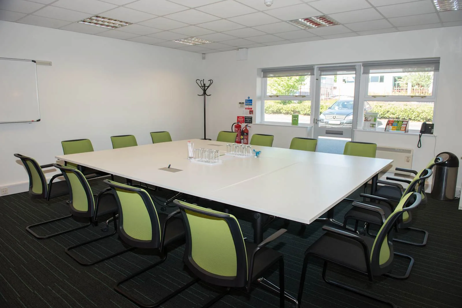 Basepoint BASINGSTOKE, Stroudley Road, Meeting room for 14 people, Basingstoke