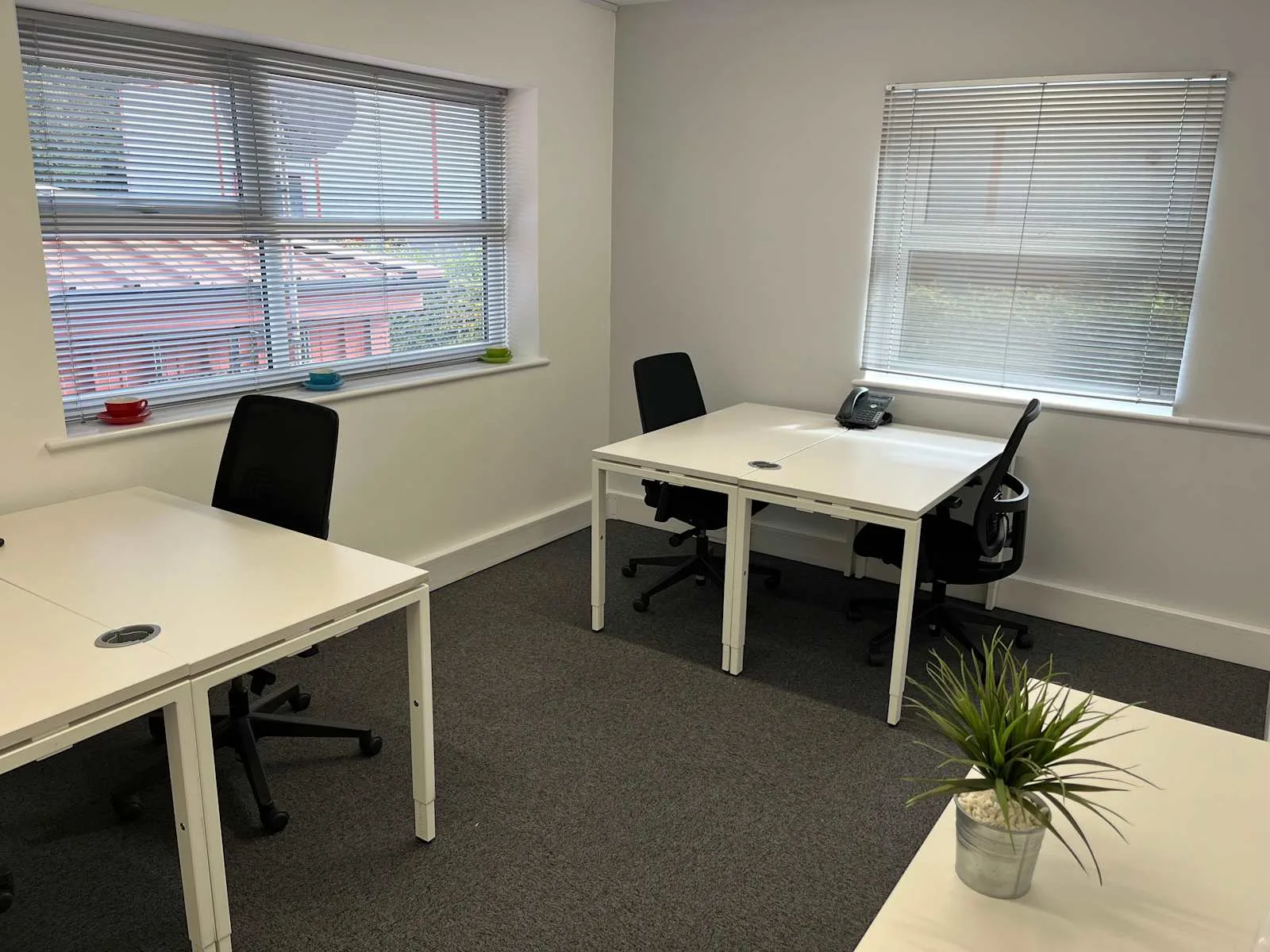 Basepoint BASINGSTOKE, Stroudley Road, Private office, 3 desks, Basingstoke