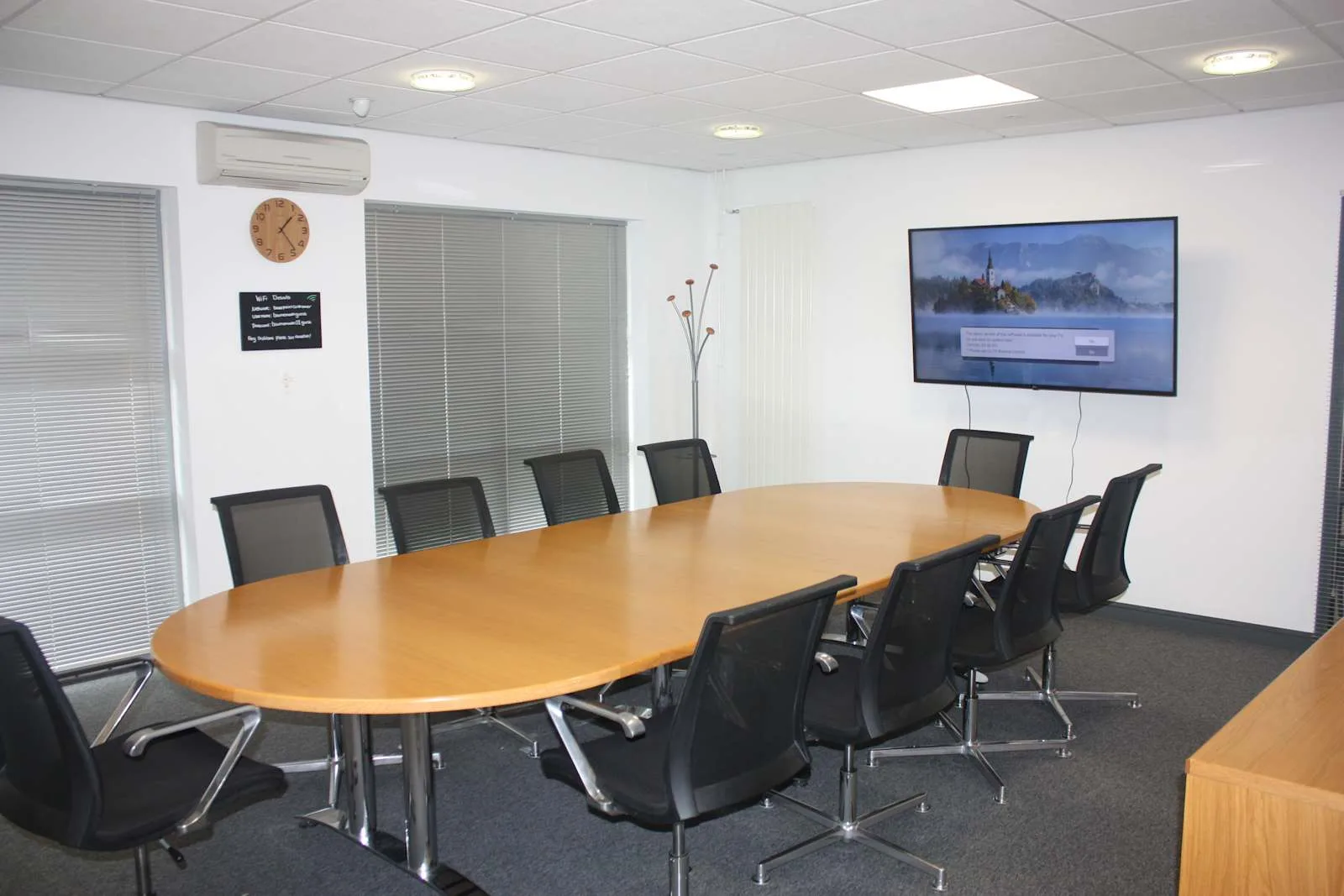 Basepoint BOURNEMOUTH AIRPORT, Aviation Park West Centre Limited, Meeting room for 10 people, Ferndown
