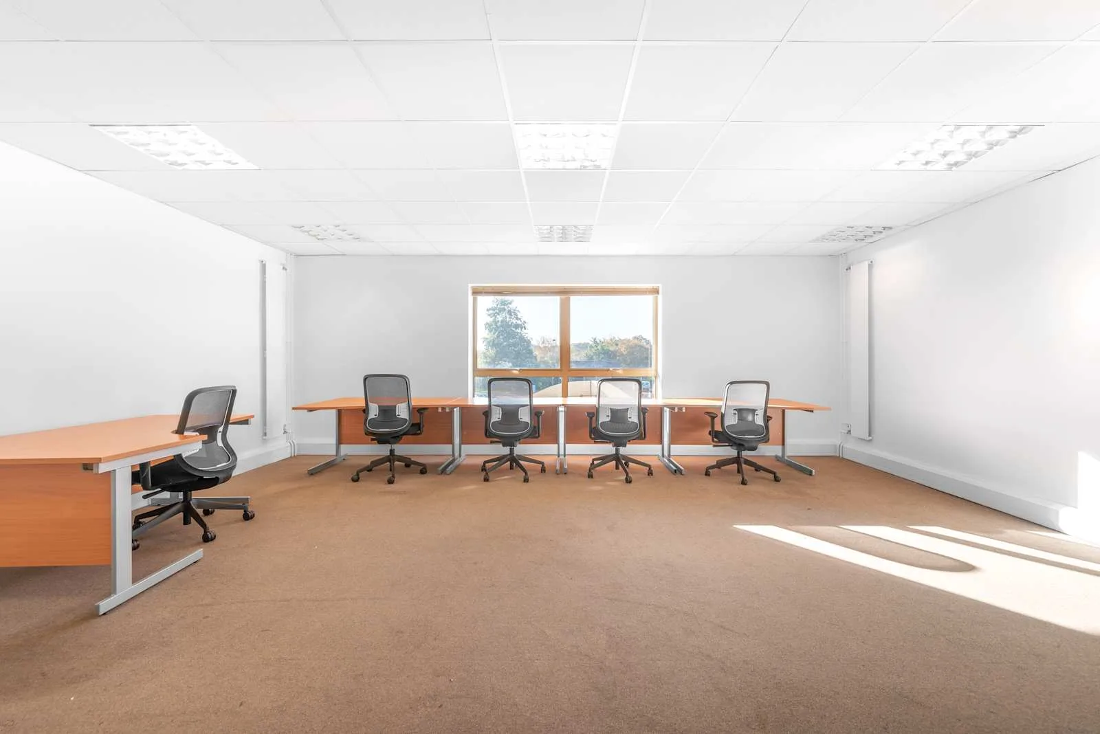 Basepoint GOSPORT, Aerodrome Road, Bureau privatif 5 postes, Gosport