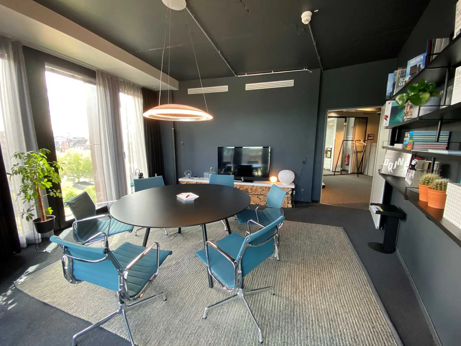 Design Offices Hamburg, Design Offices, Domplatz, Meeting room for 6 people, Hamburg
