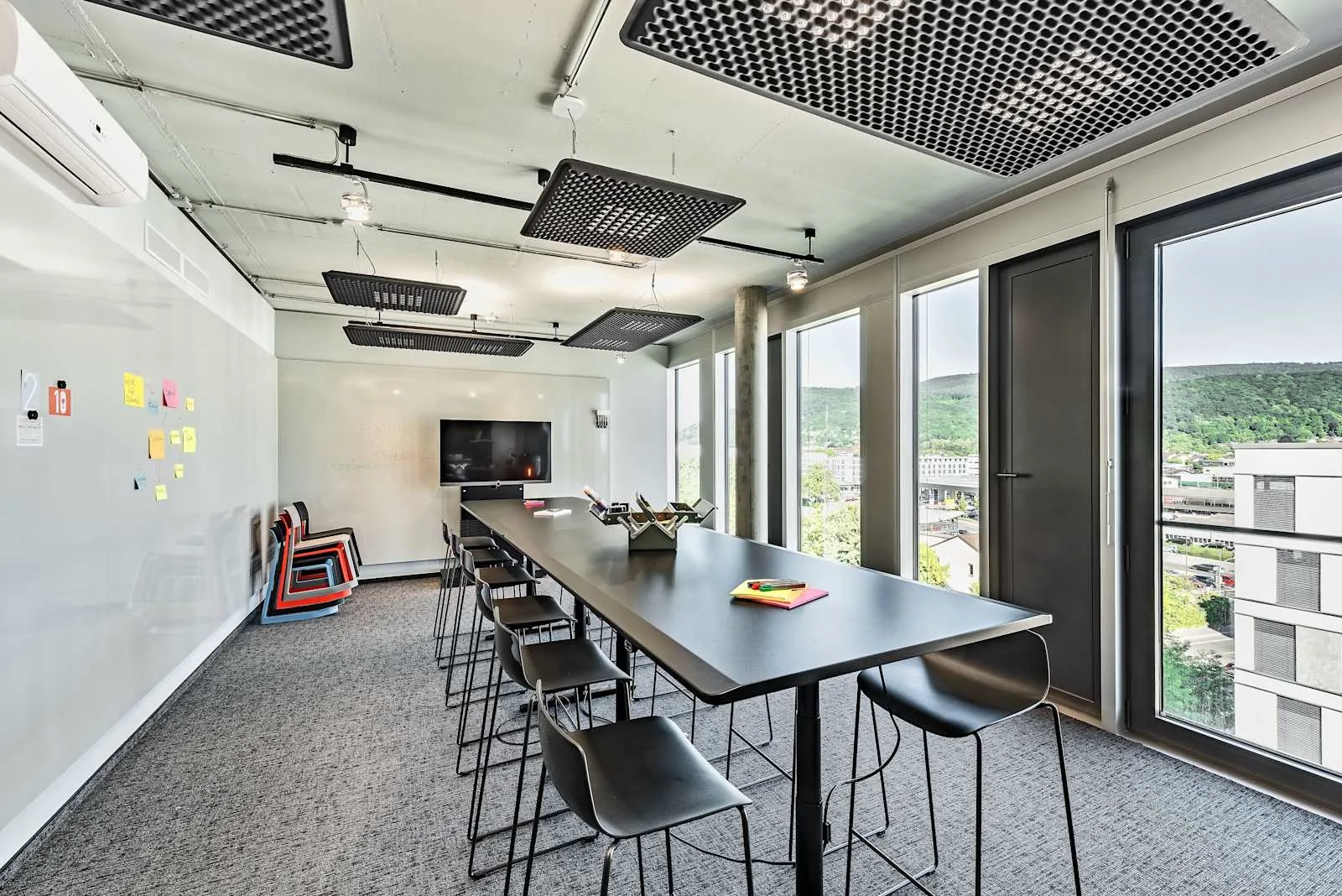 Design Offices Heidelberg, Design Offices, Colours, Meeting room for 10 people, Heidelberg
