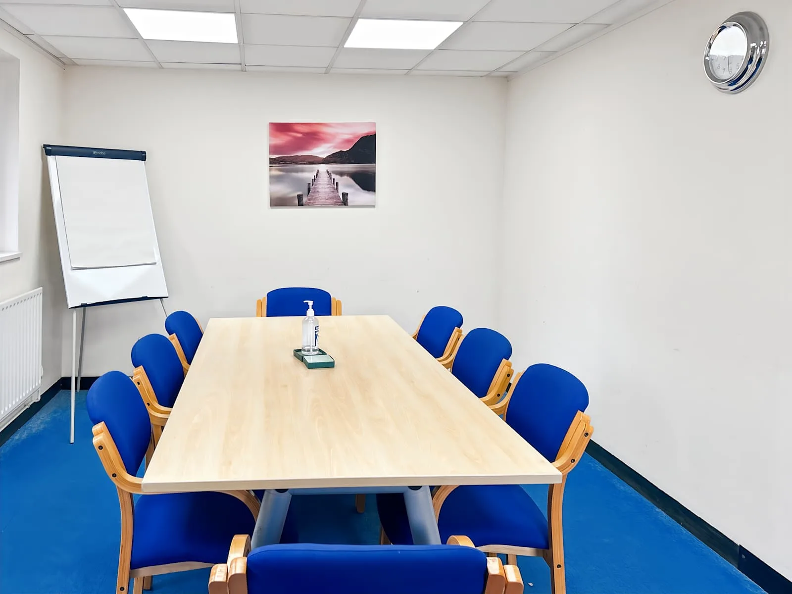 HQ Aylesbury, Claydon House Business Centre, Meeting room for 9 people, Aylesbury