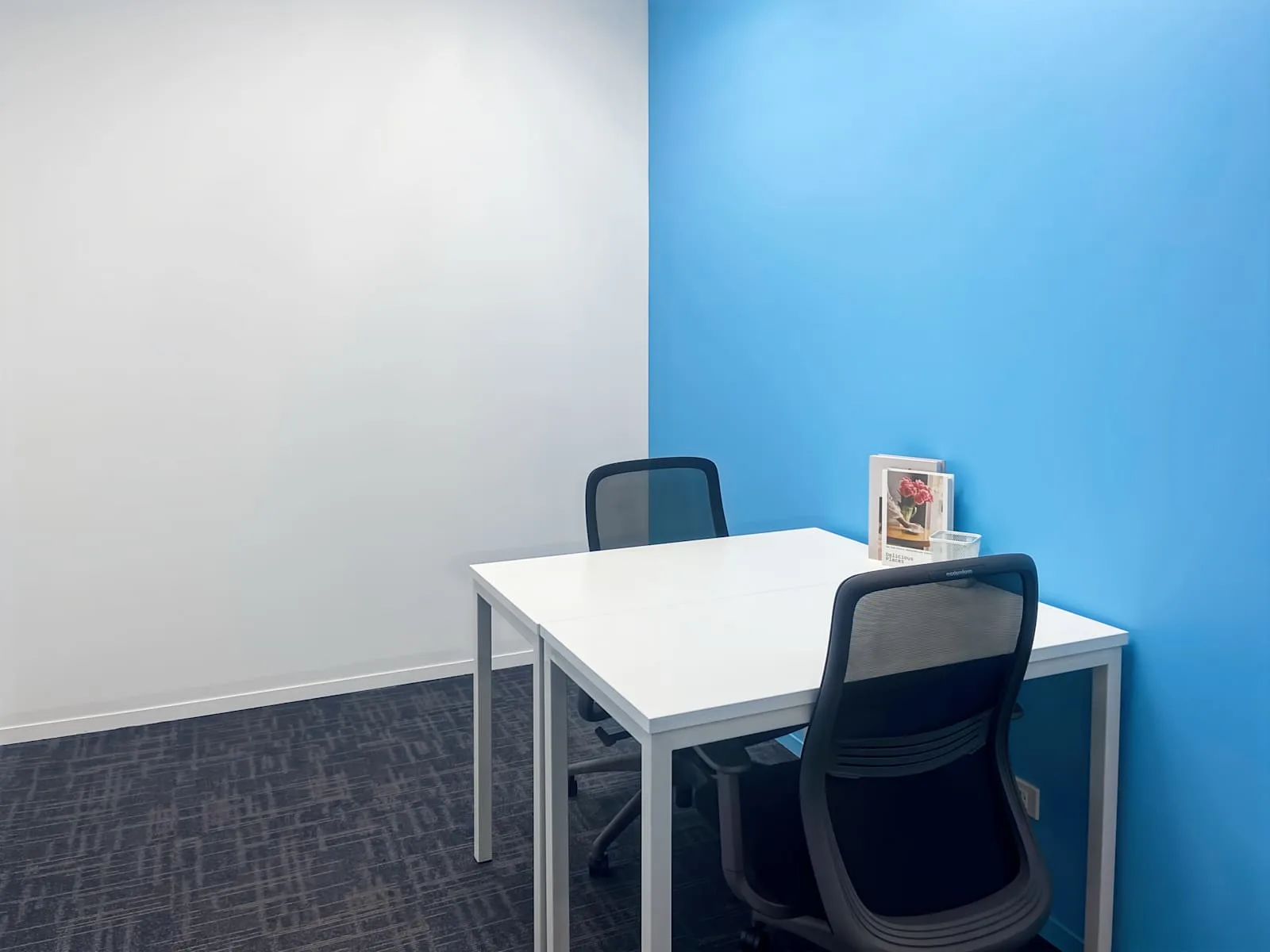 HQ Bangkok, S.P. Building, Private office, 2 desks, Bangkok