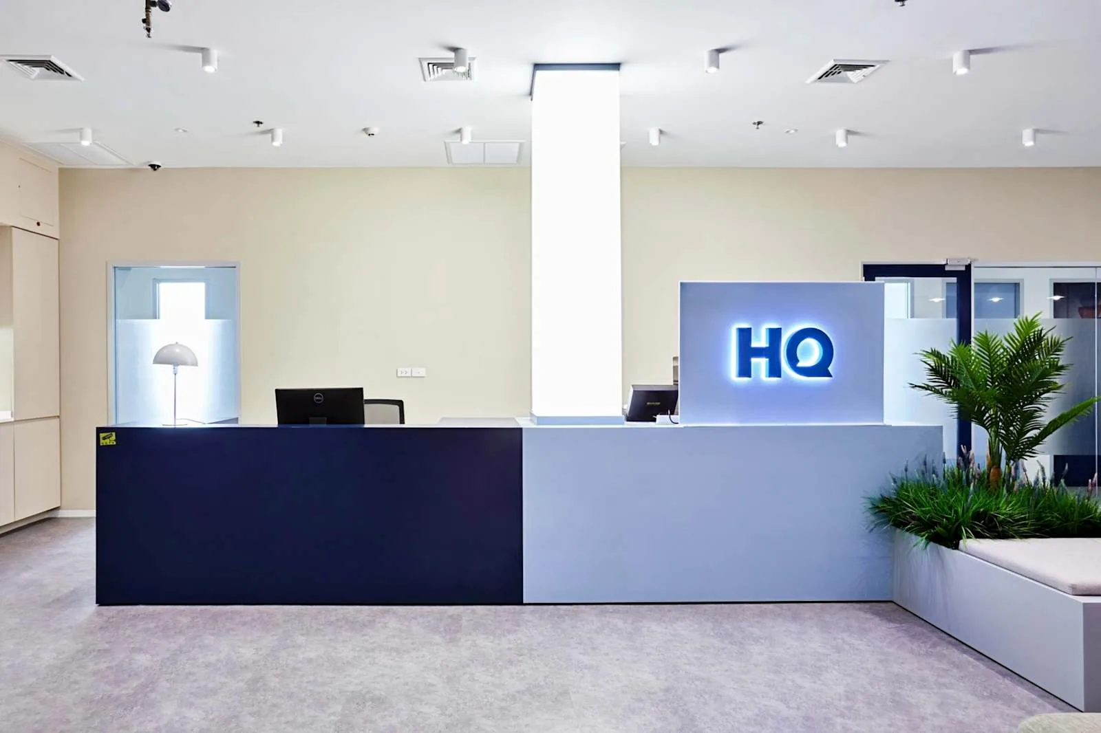 HQ Bangkok, Sukhumvit Hills, Reception, Bangkok