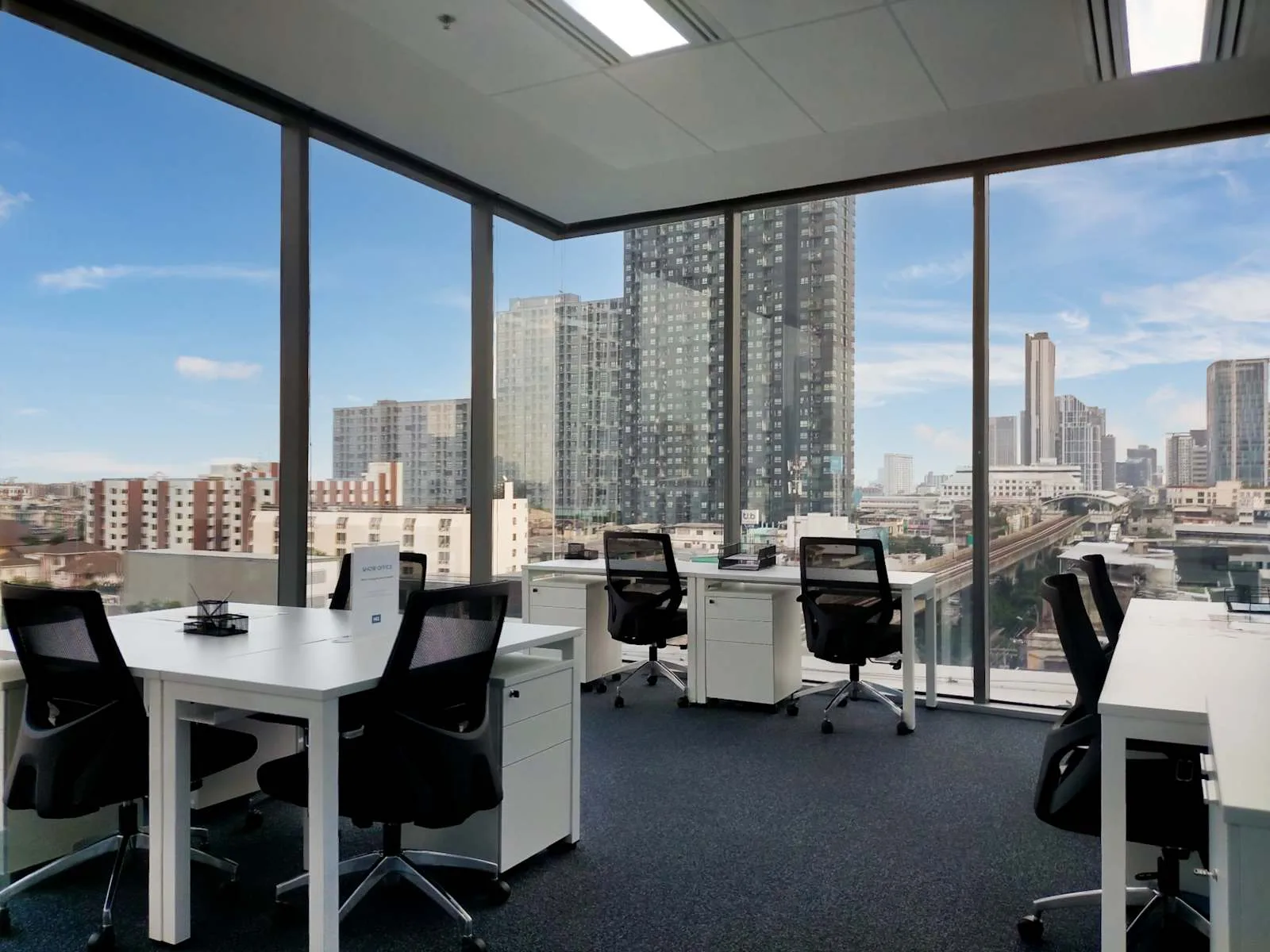 HQ Bangkok, Sukhumvit Hills, Private office, 8 desks, Bangkok