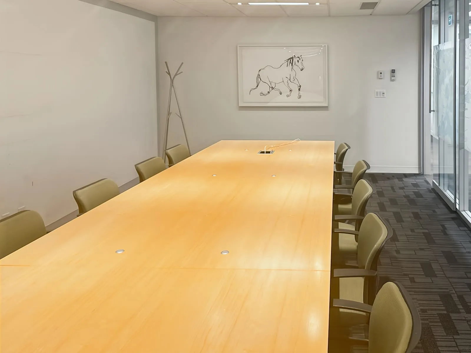 HQ BC, Vancouver - Howe Street, Meeting room for 12 people, Vancouver, BC
