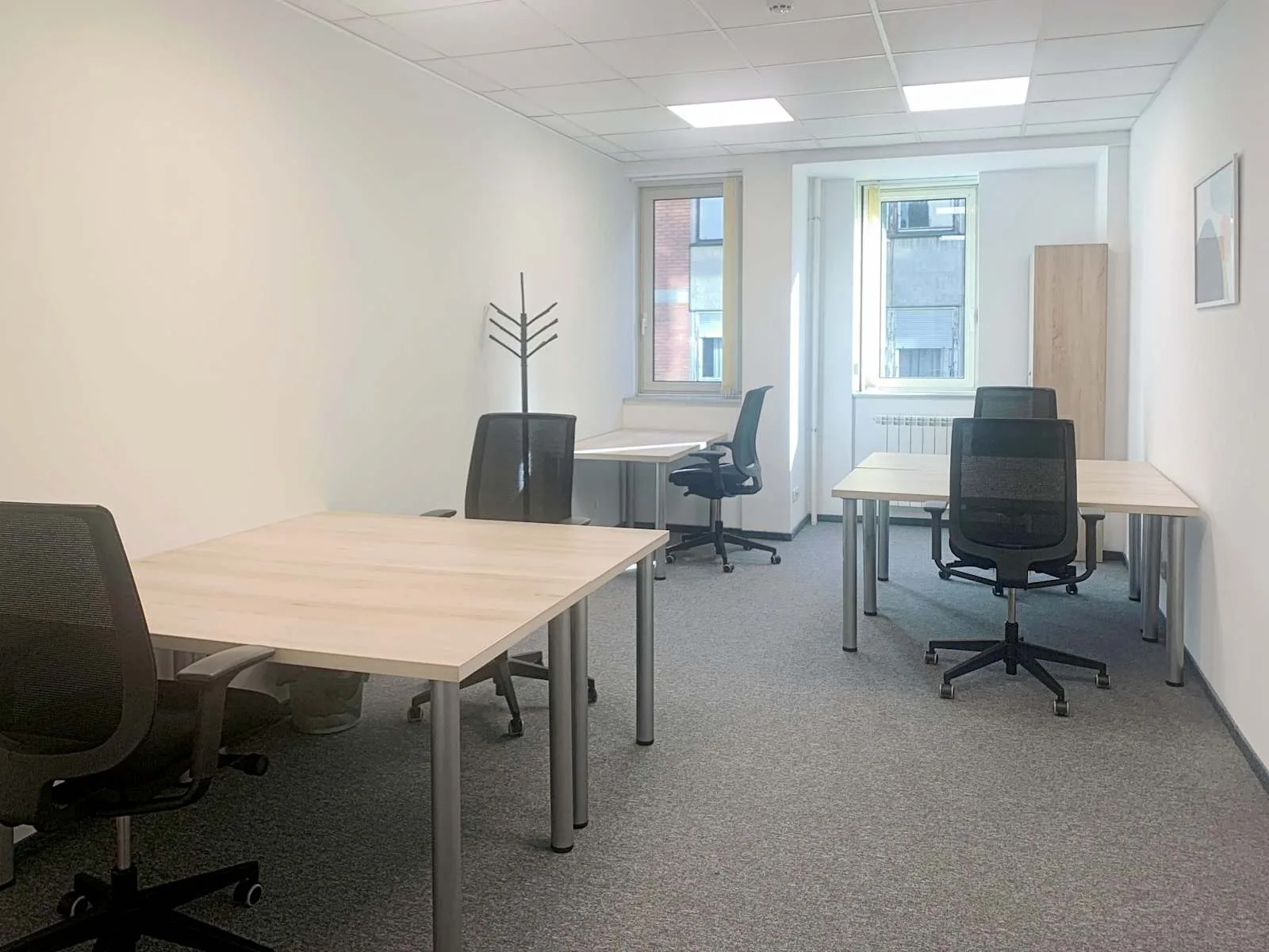 HQ Belgrade, Vracar Business Centre, Private office, 5 desks, Beograd
