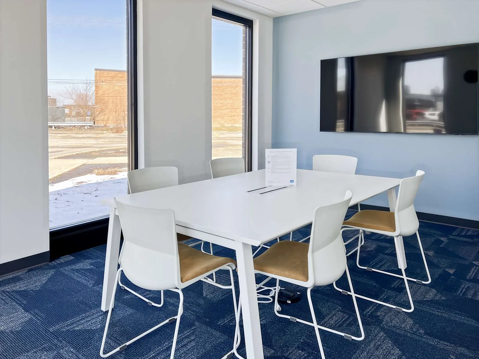 HQ IL, Bensenville - W Grand Ave, Meeting room for 6 people, Bensenville, IL