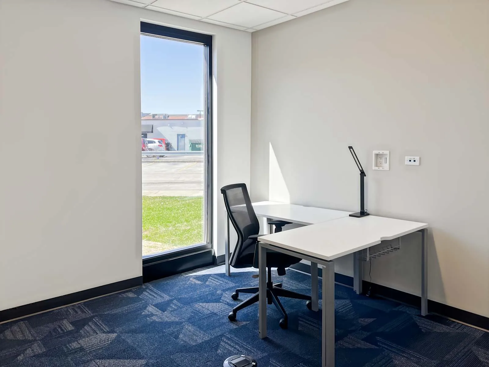HQ IL, Bensenville - W Grand Ave, Private office, 1 desk, Bensenville, IL