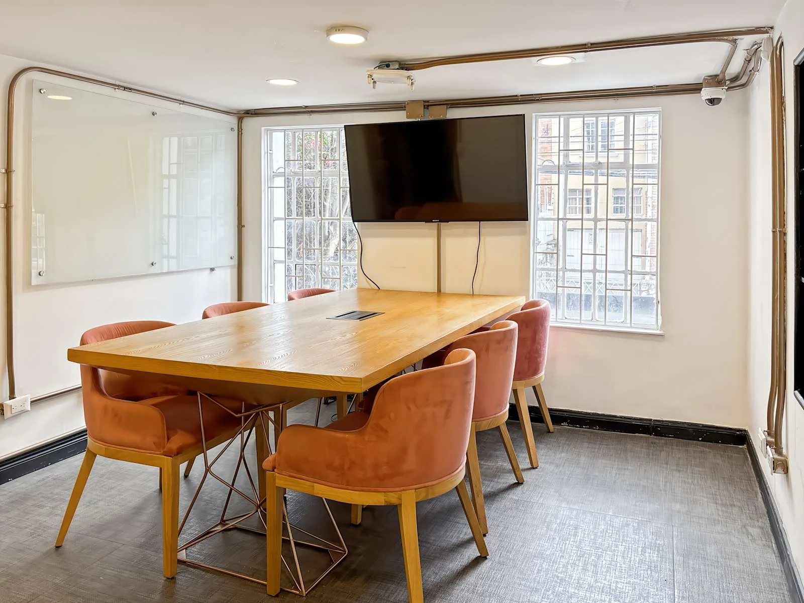 HQ Bogota, Casa Rosada, Meeting room for 6 people, Bogotá
