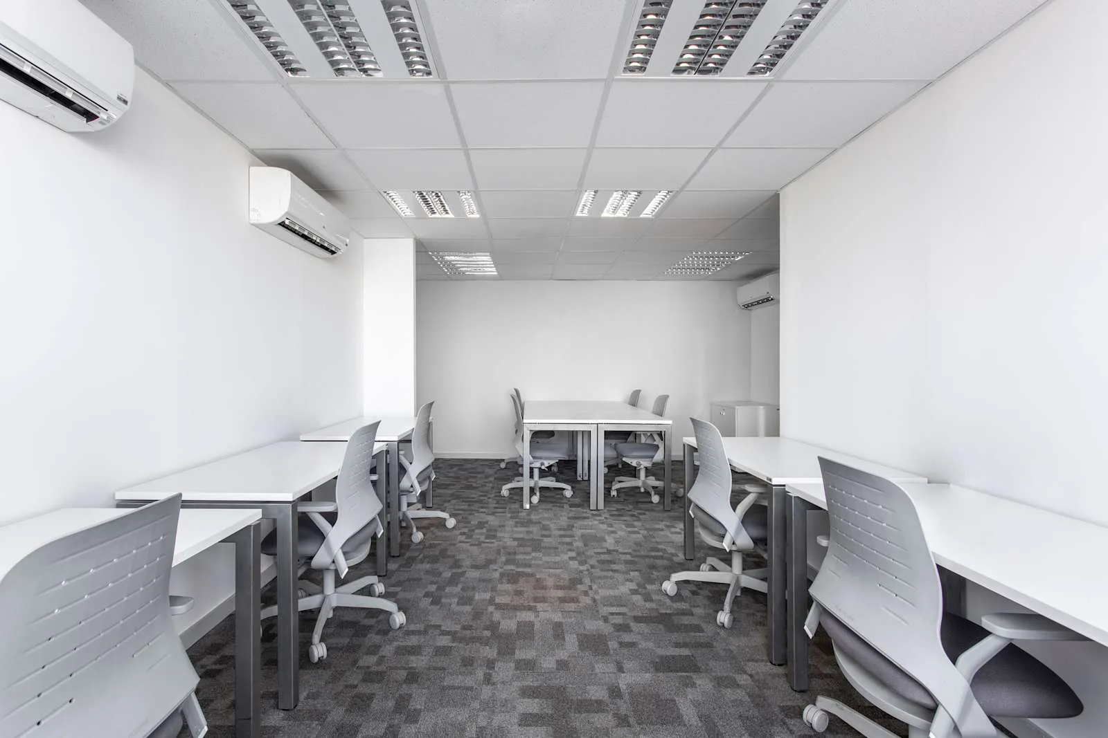 HQ BRASILIA, Palacio da Agricultura, Private office, 9 desks, Brasília
