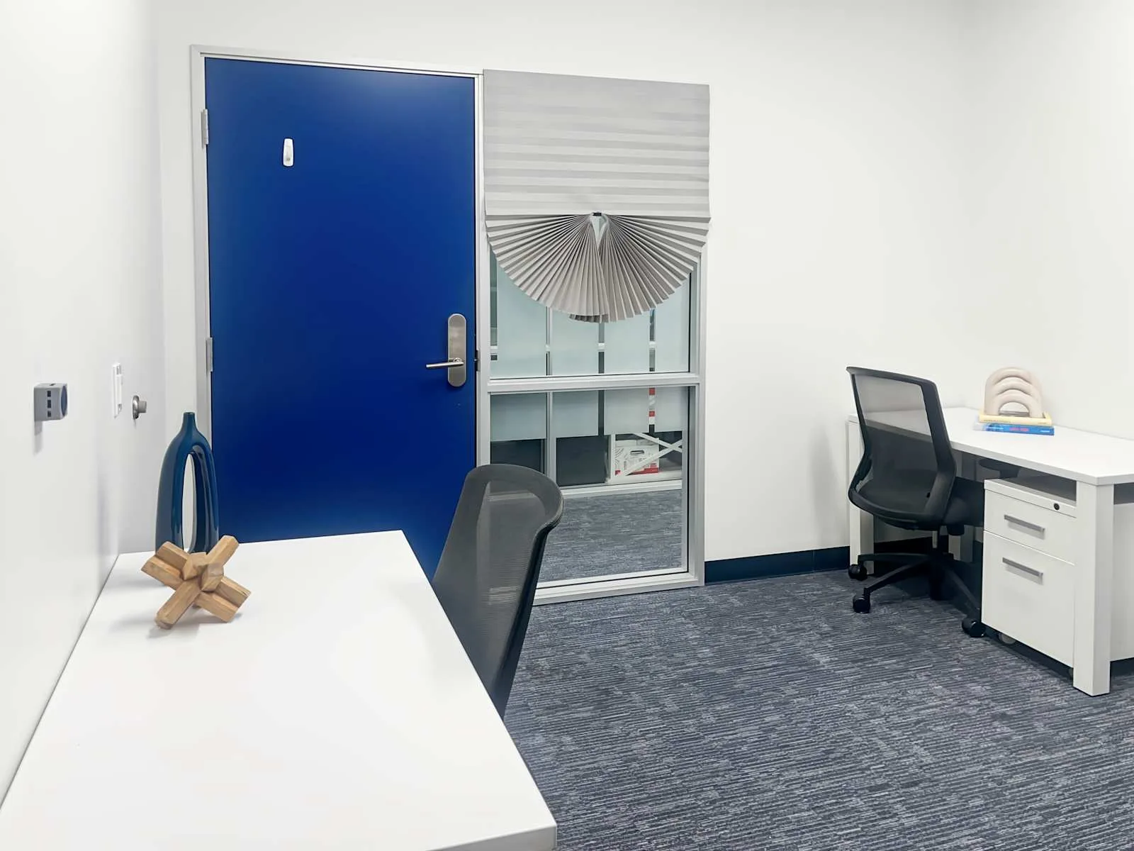 HQ CA, Bakersfield - Truxtun Ave., Private office, 2 desks, Bakersfield, CA