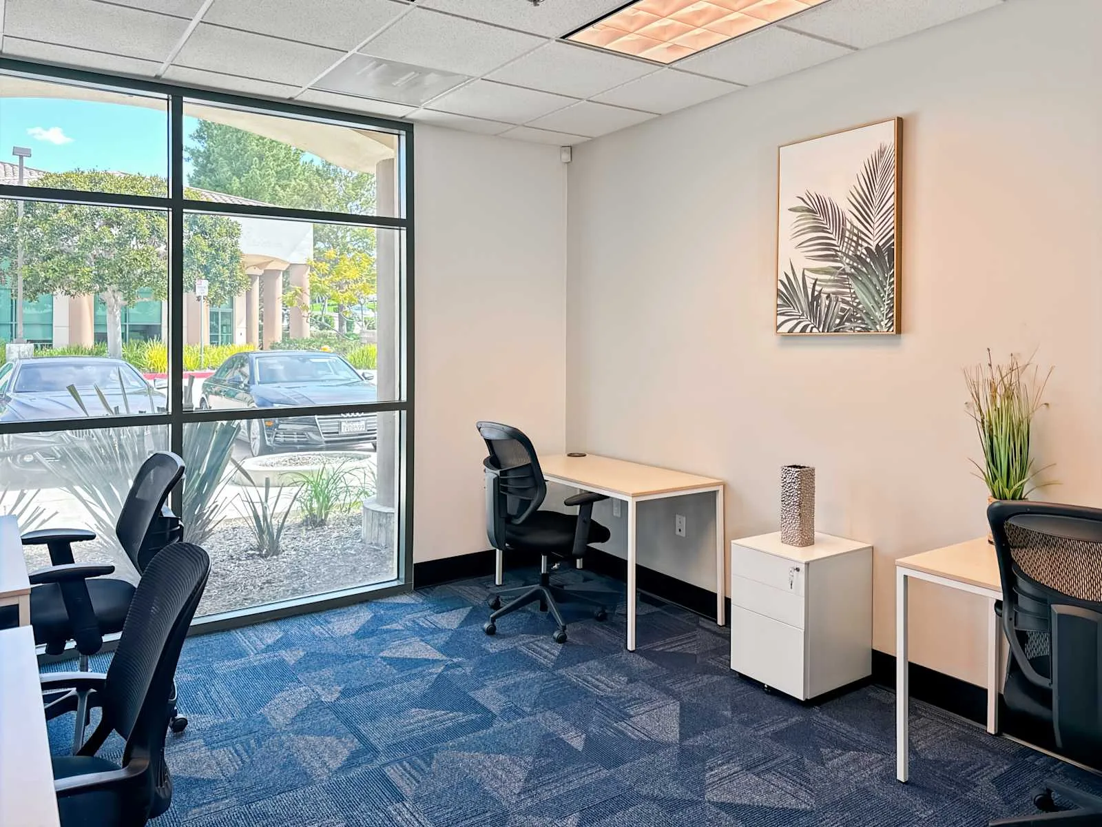 HQ CA, Camarillo - Camarillo Springs, Private office, 4 desks, Camarillo, CA