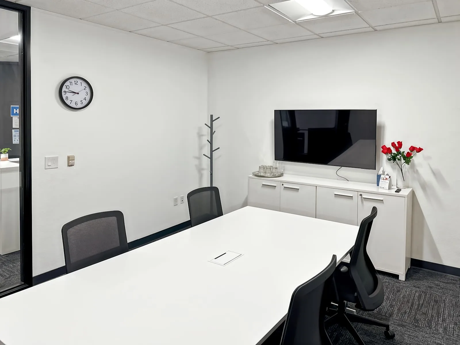 HQ CA, Folsom - Orchard Dr, Meeting room for 4 people, Folsom, CA