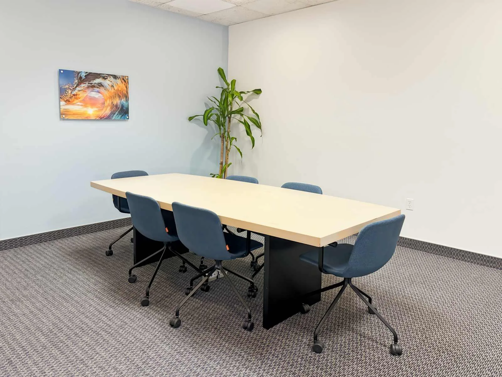 HQ CA, Torrance - Skypark Ave, Meeting room for 6 people, Torrance, CA