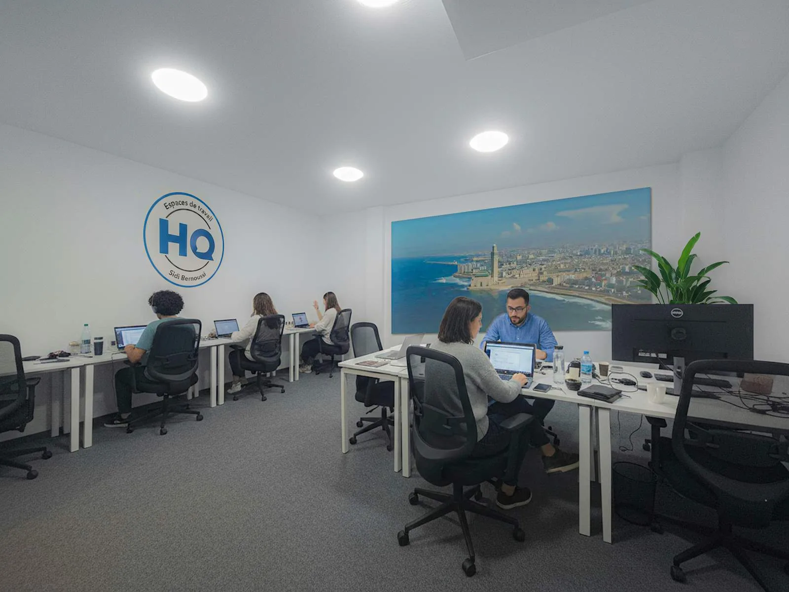 HQ Casablanca, Sidi Bernoussi، مكتب خاص بـ 9 محطات عمل، الدار البيضاء