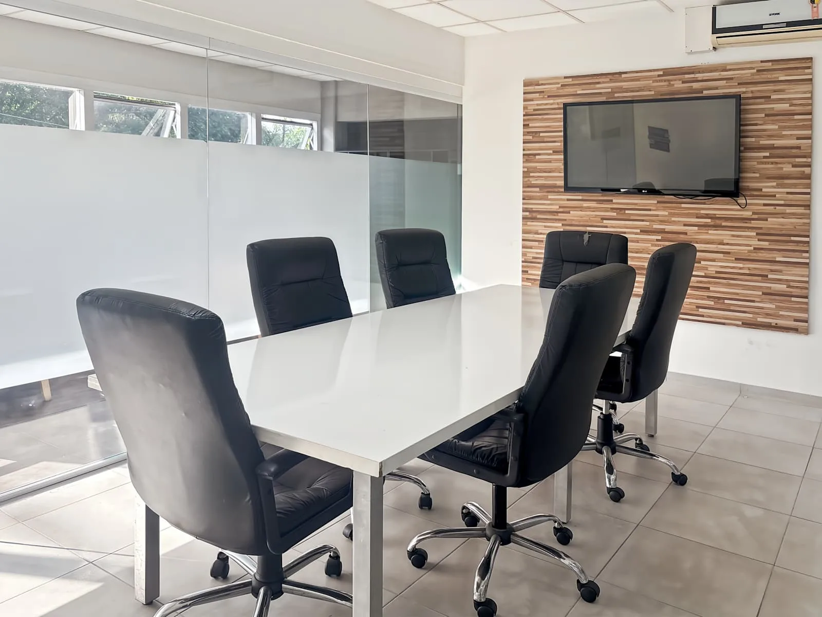 HQ Cotia, Coworking - Jetta Offices, Sala de reuniões para 6 pessoas, Cotia