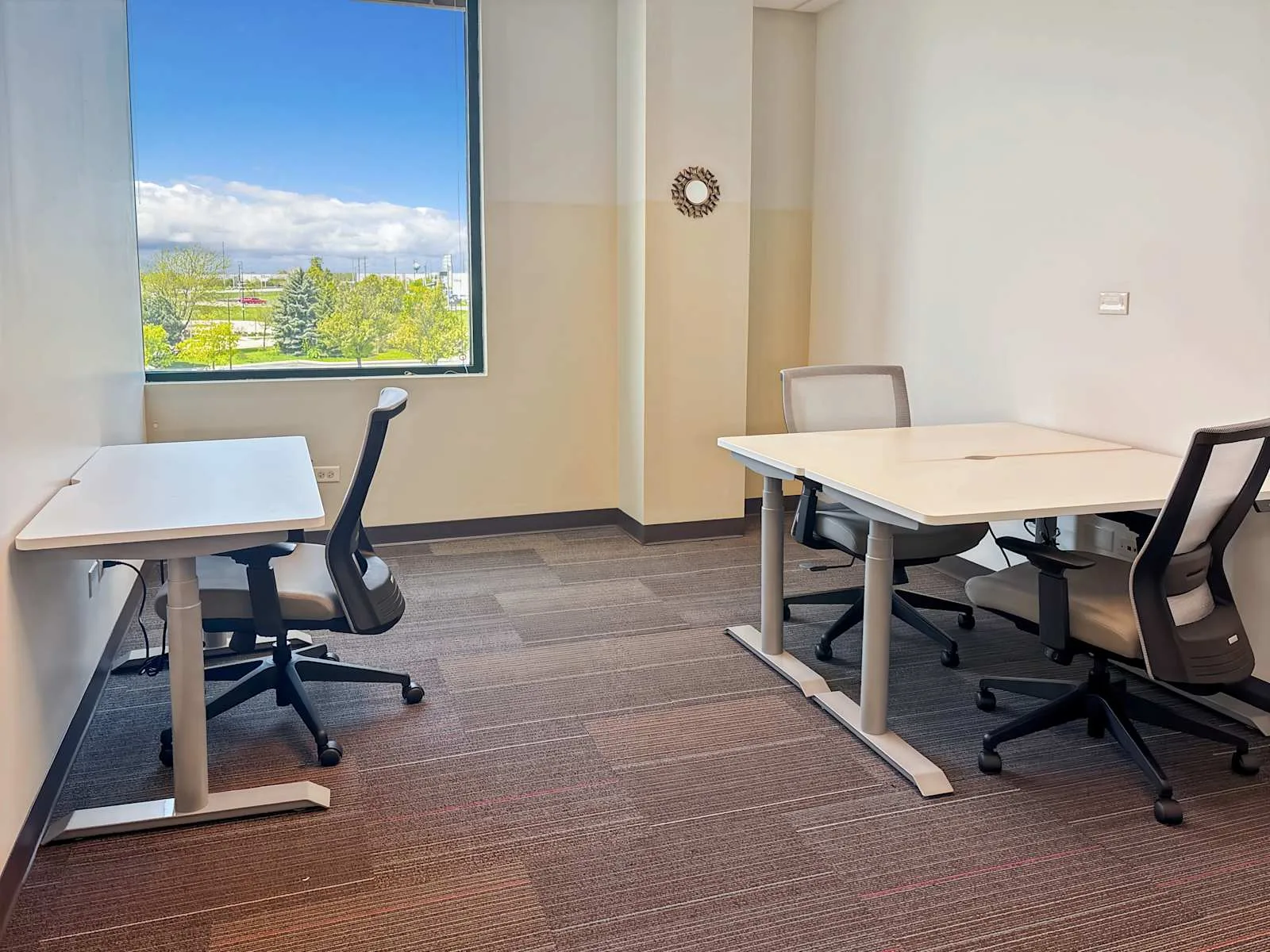 HQ IL, Elgin - Point Blvd, Private office, 3 desks, Elgin, IL