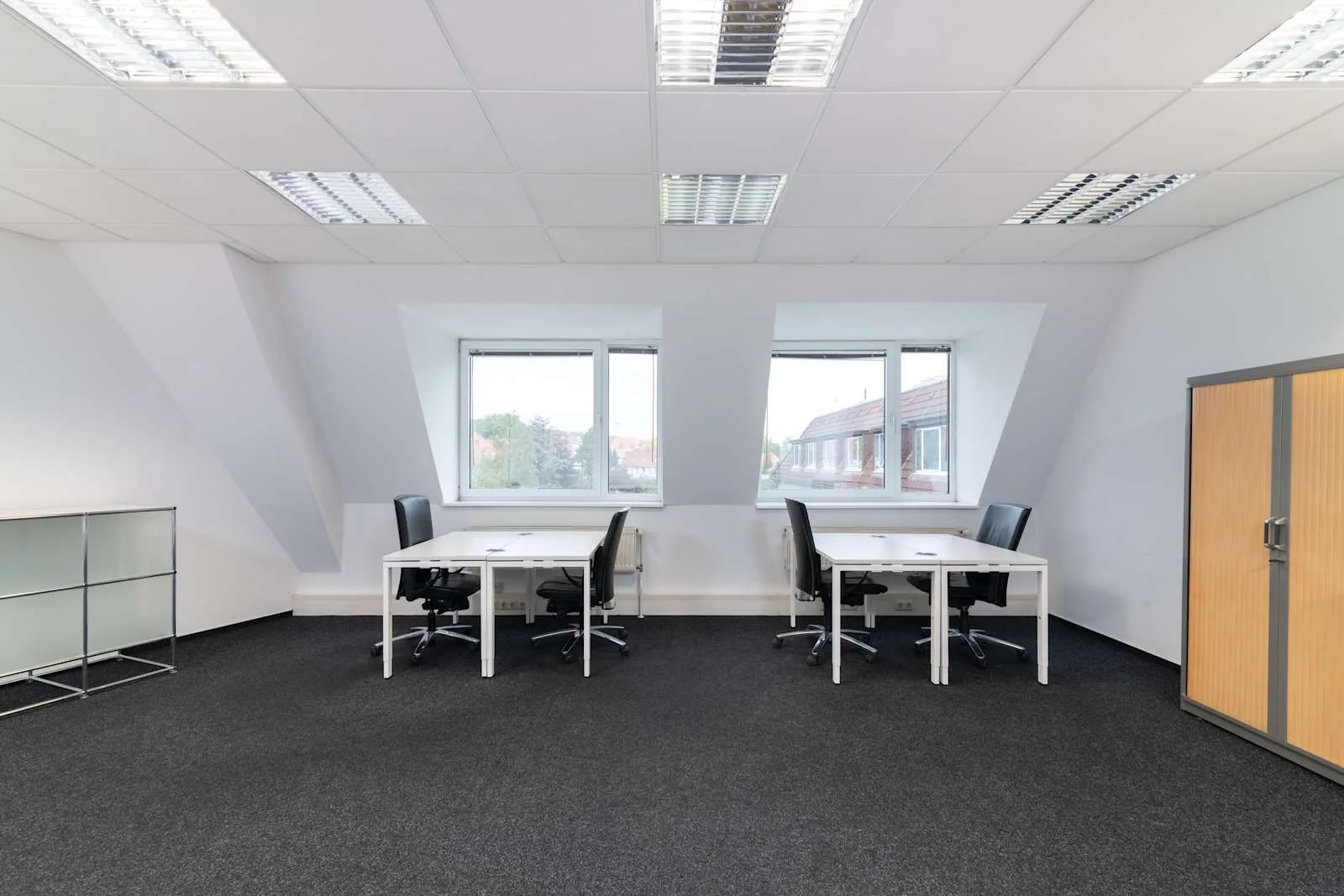 HQ ERFURT, HQ Erfurt Stadion, Private office, 4 desks, Erfurt