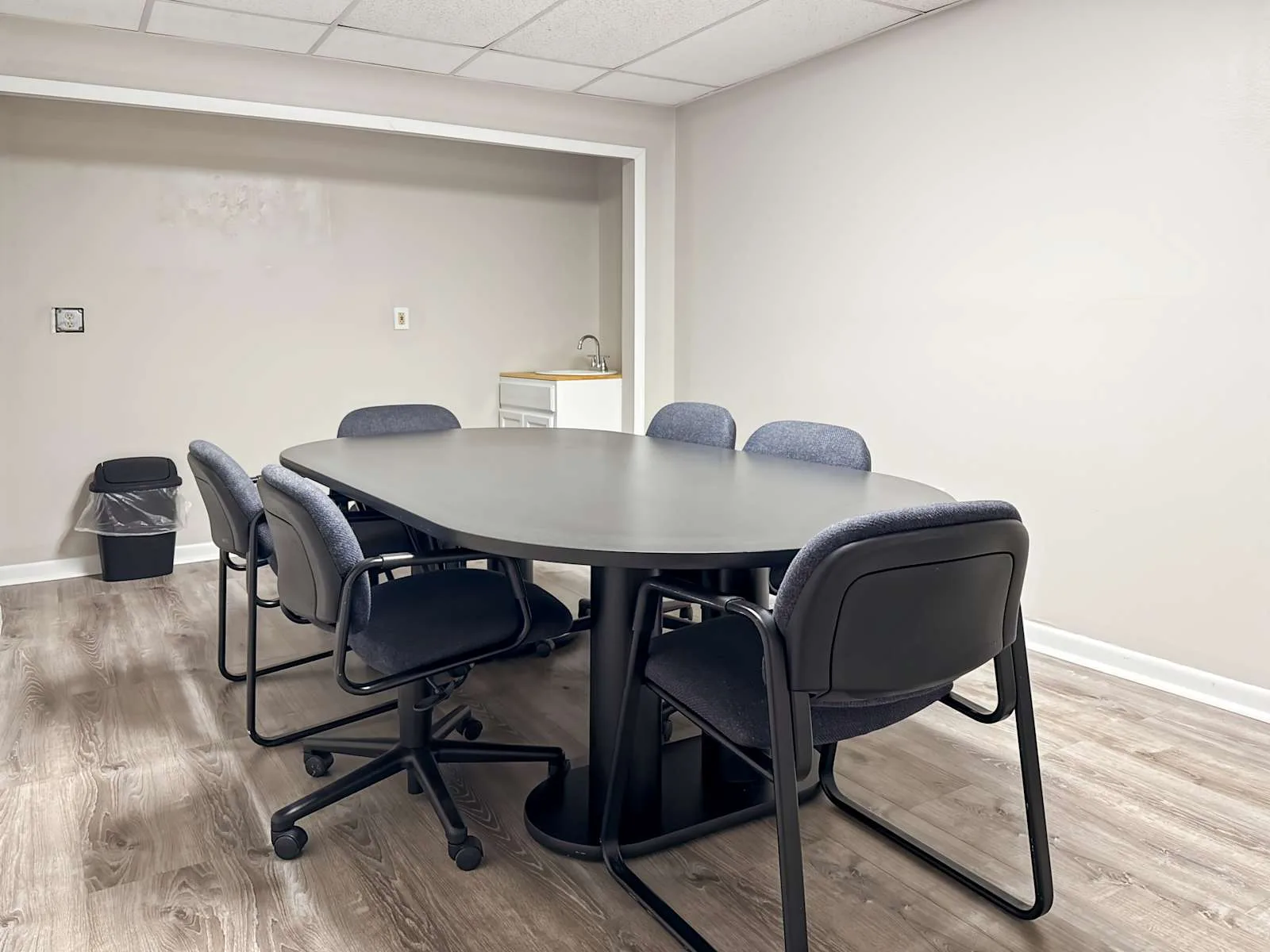 HQ FL, Altamonte Springs - Osceola Street, Meeting room for 6 people, Altamonte Springs, FL