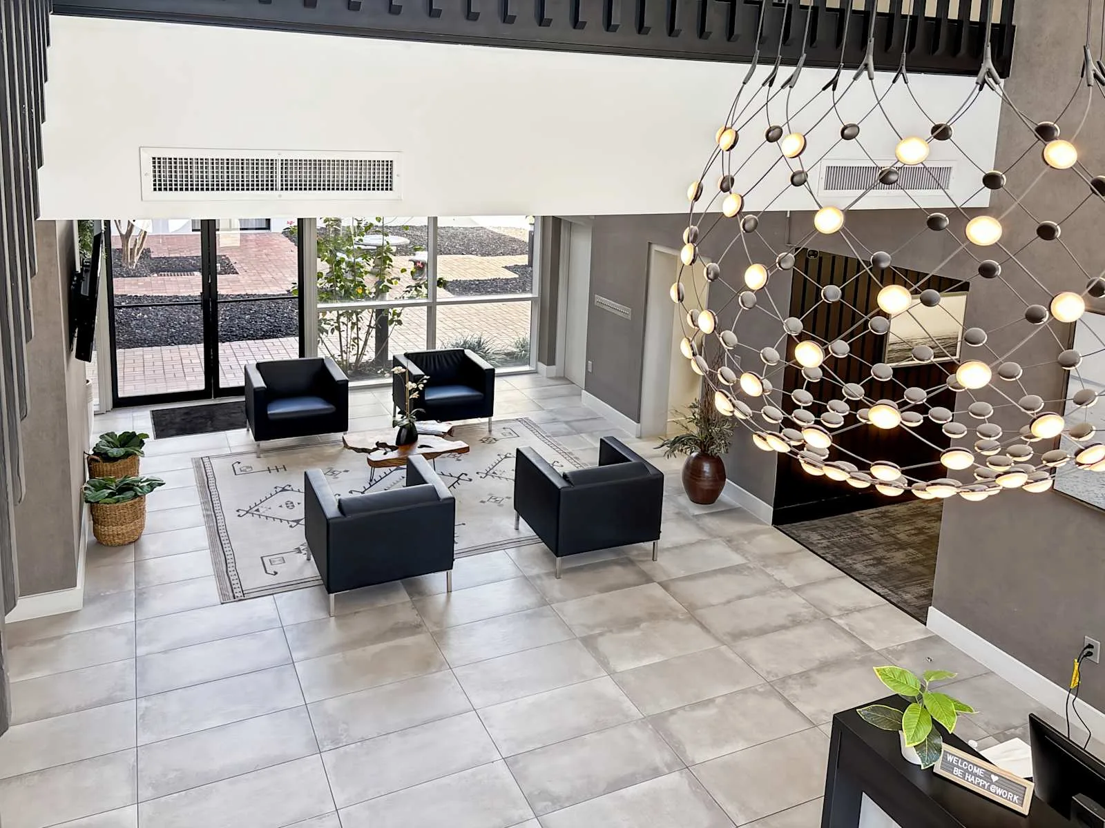 HQ FL, Jacksonville - Southpoint Dr N, Reception, Jacksonville, FL