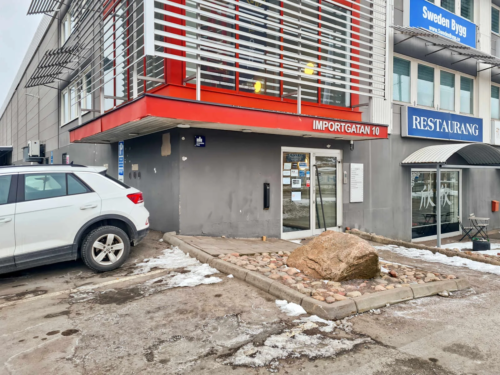 HQ Gothenburg, Hisings Backa, Byggnadens fasad, Göteborg