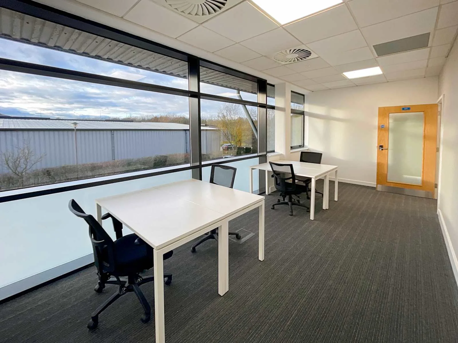 HQ Huntingdon, Redshank House, Private office, 4 desks, Huntingdon