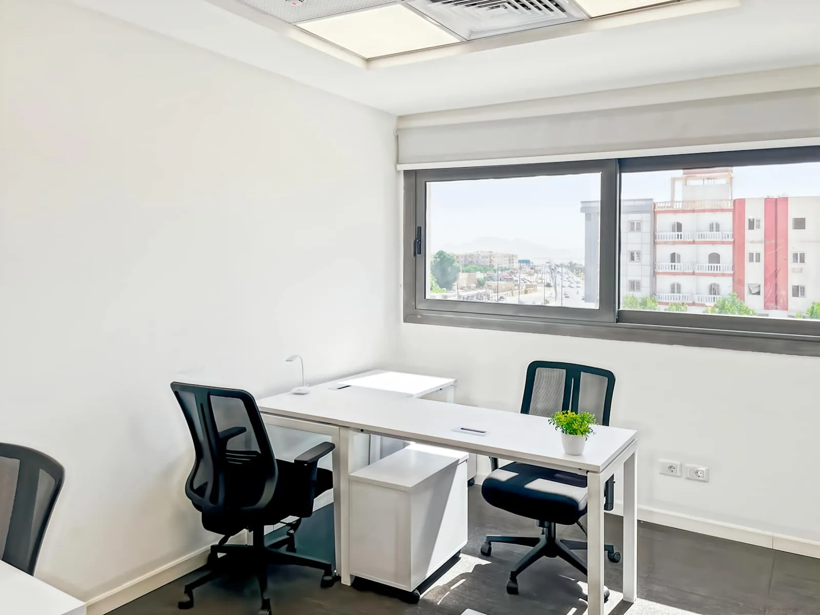 HQ Hurghada, Royal, Private office, 2 desks, Hurghada