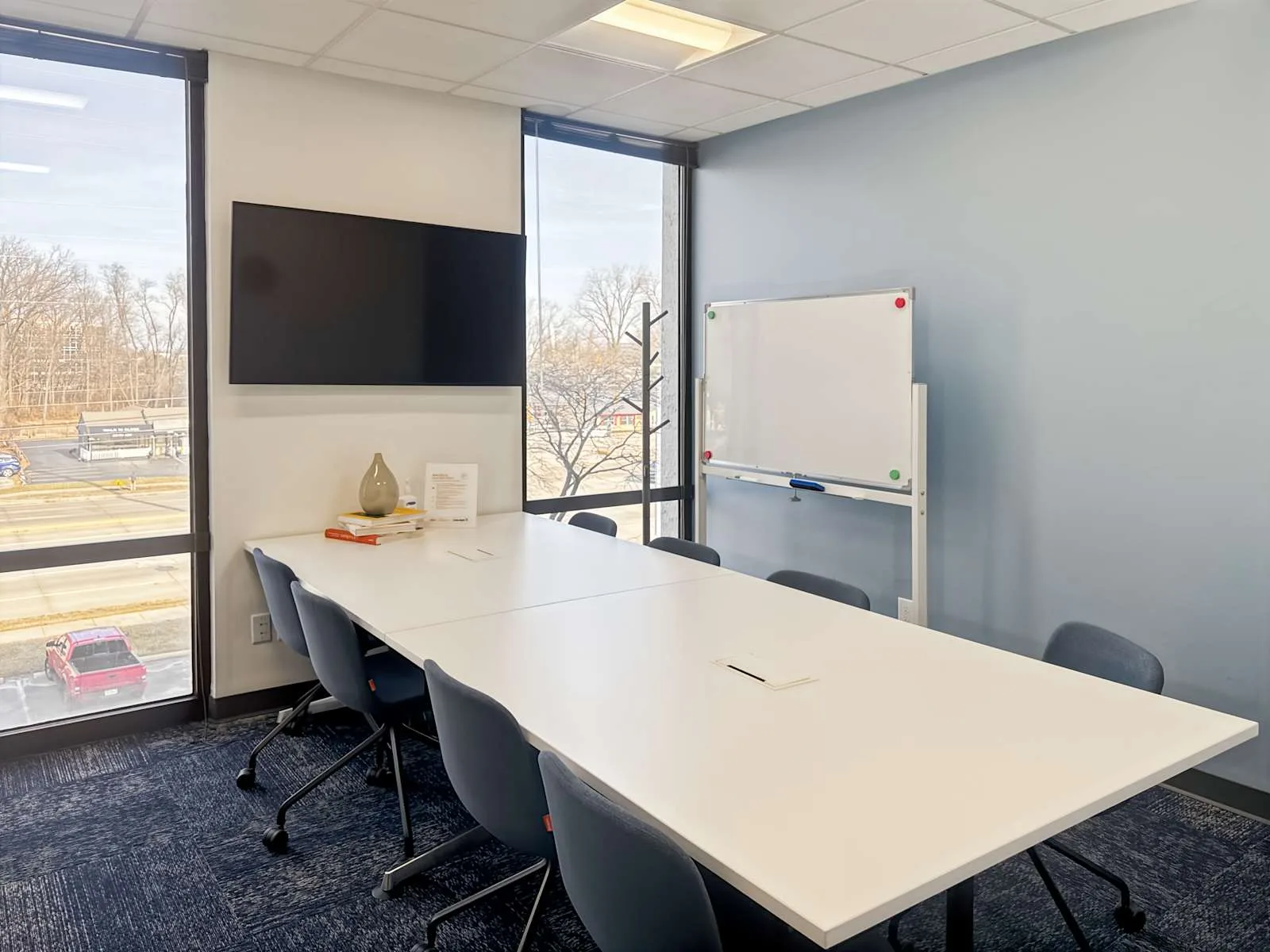HQ IN, Indianapolis - W 86th St., Meeting room for 8 people, Carmel, IN