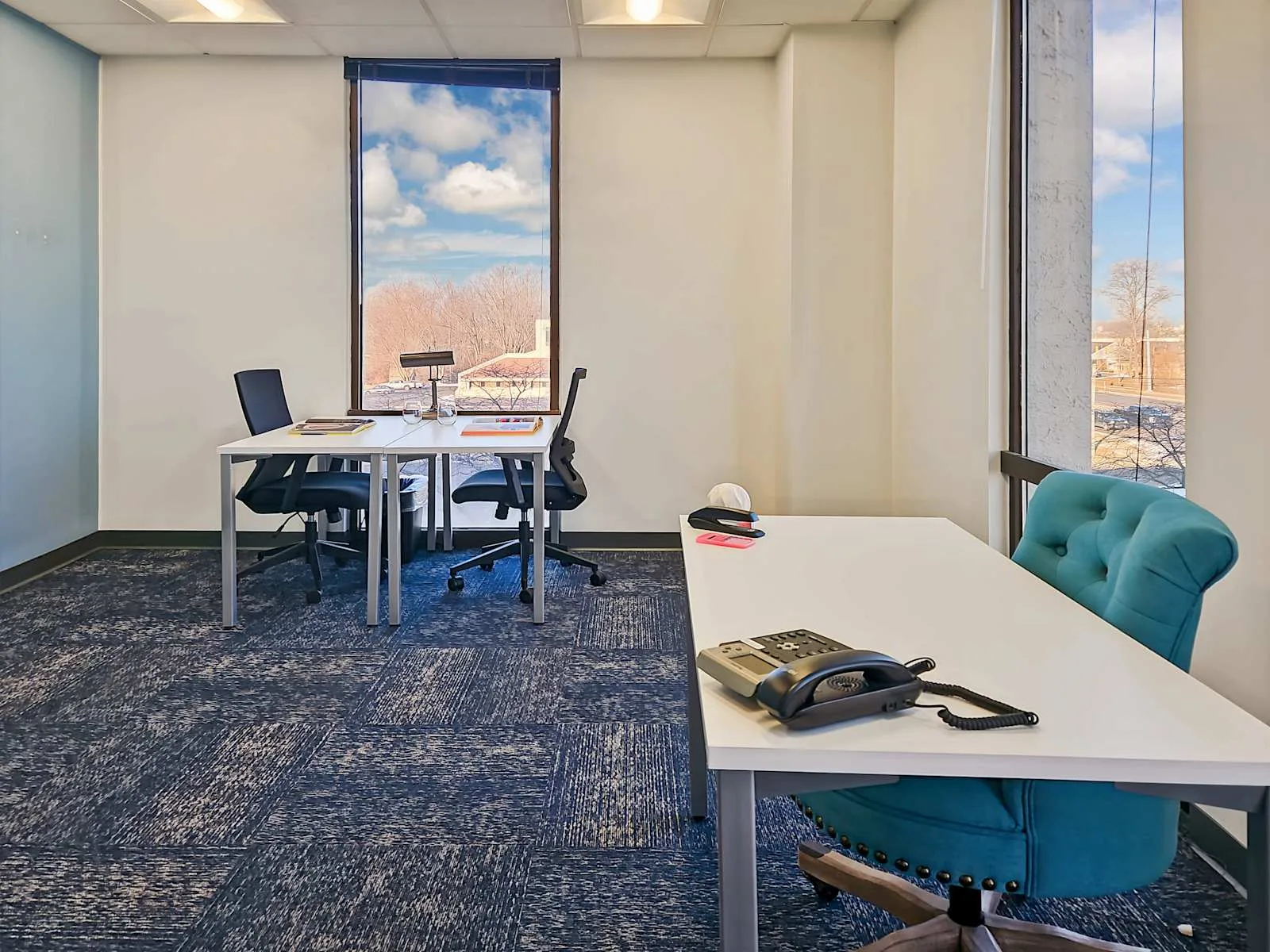 HQ IN, Indianapolis - W 86th St., Private office, 3 desks, Carmel, IN