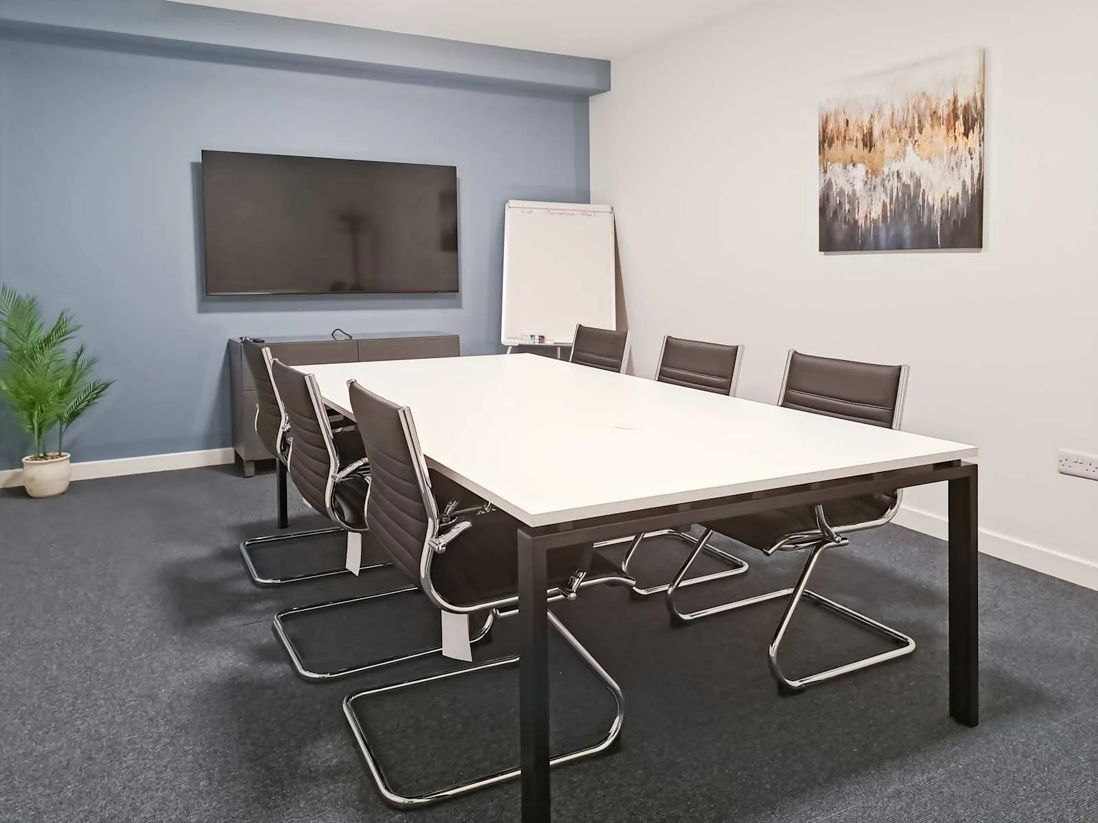 HQ Inverurie, 8 High Street, Meeting room for 8 people, Inverurie