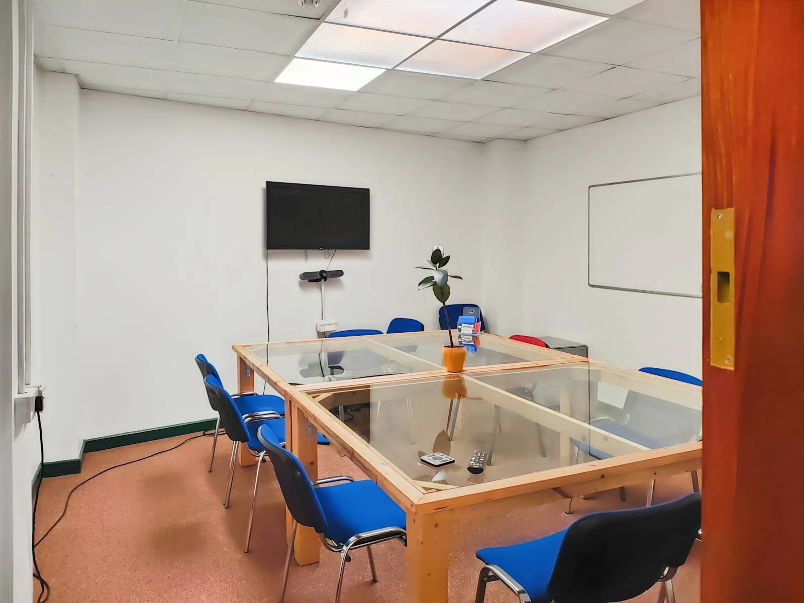 HQ Kilkenny, Dublin Road, Meeting room for 8 people, Kilkenny