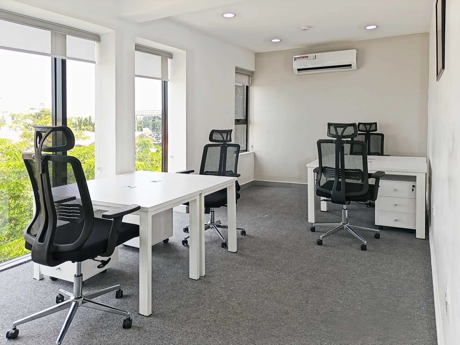HQ Lagos, Lekki Link Bridge, Private office, 4 desks, Lagos, Nigeria