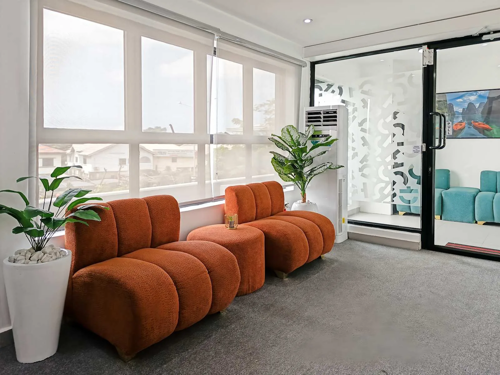 HQ Lagos, Lekki Link Bridge, Lounge, Lagos, Nigeria
