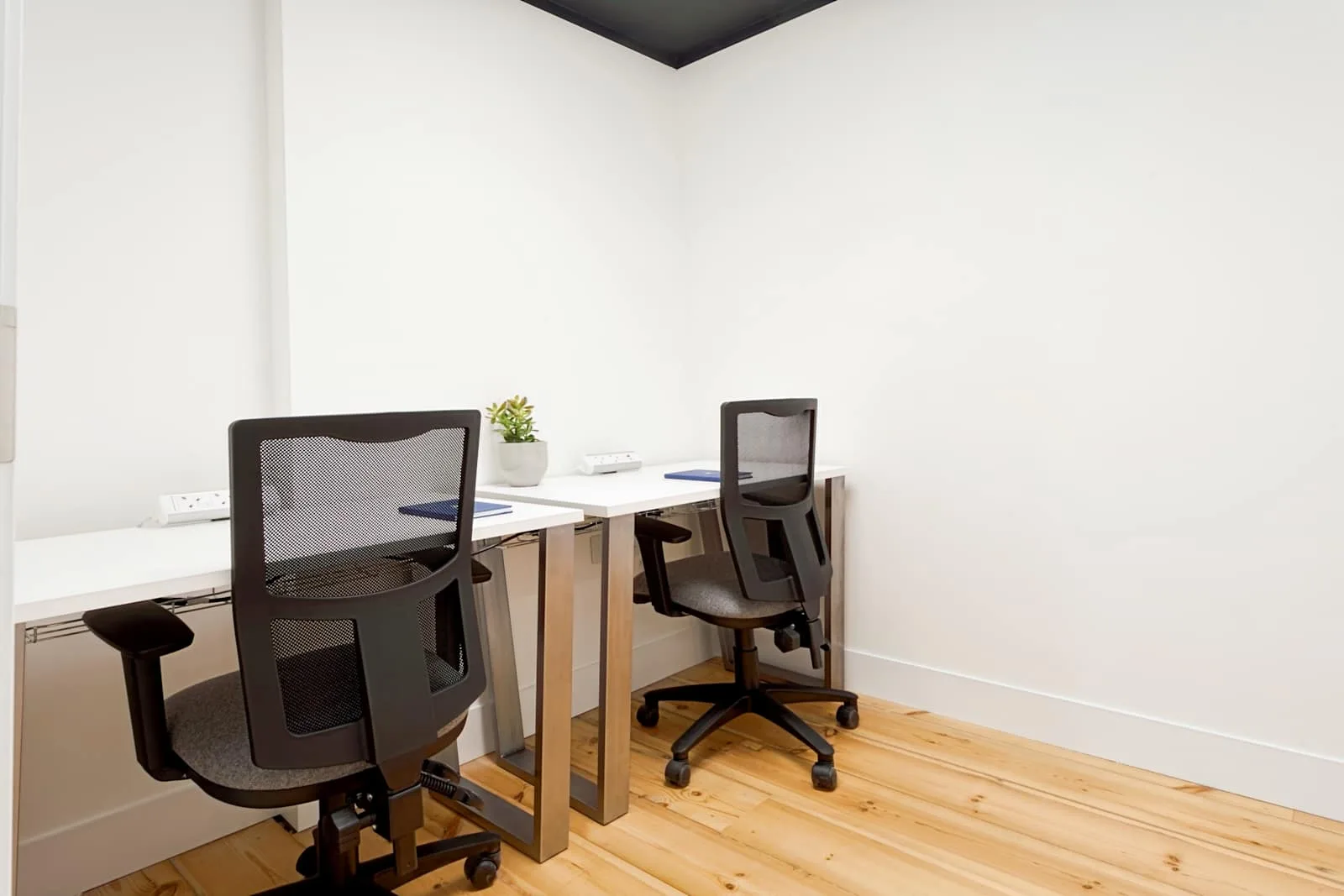 HQ London, HomeWork Fulham, Private office, 2 desks, London