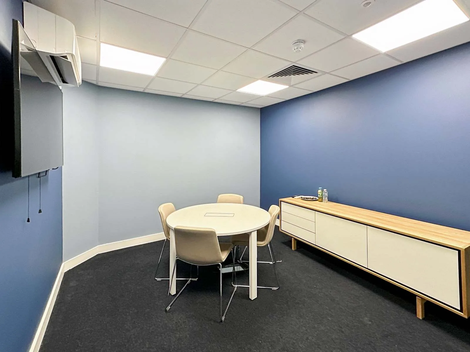 HQ LONDON, Waterloo, Meeting room for 4 people, London