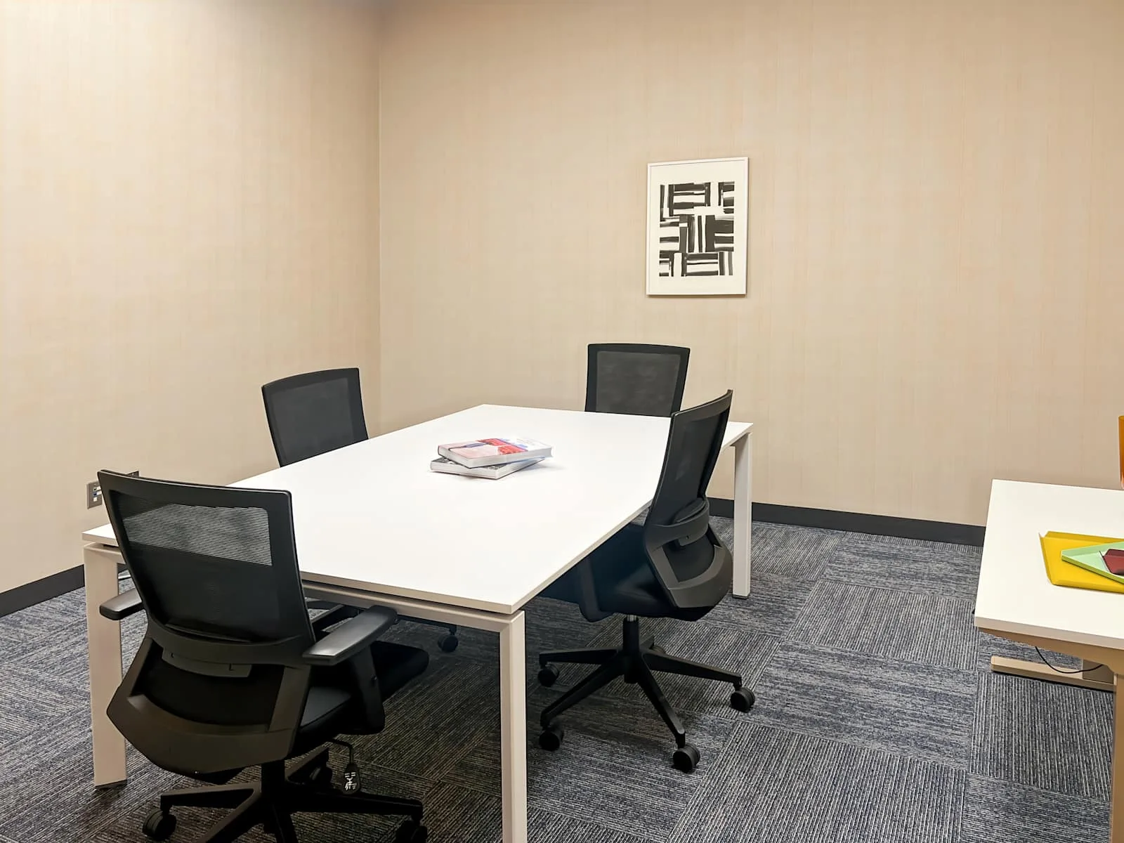 HQ MI, East Lansing - Grand River, Meeting room for 4 people, East Lansing, MI