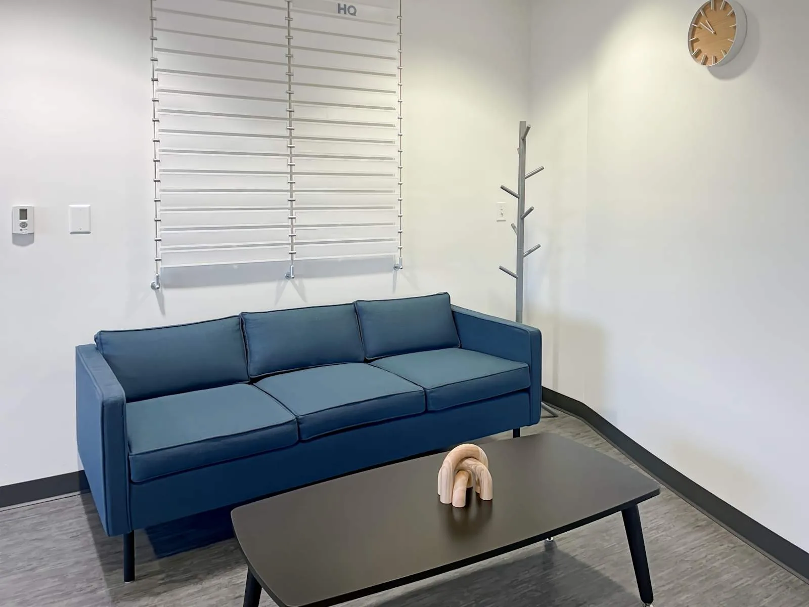 HQ MI, Saginaw - Fashion Square Blvd, Lounge, Saginaw, MI