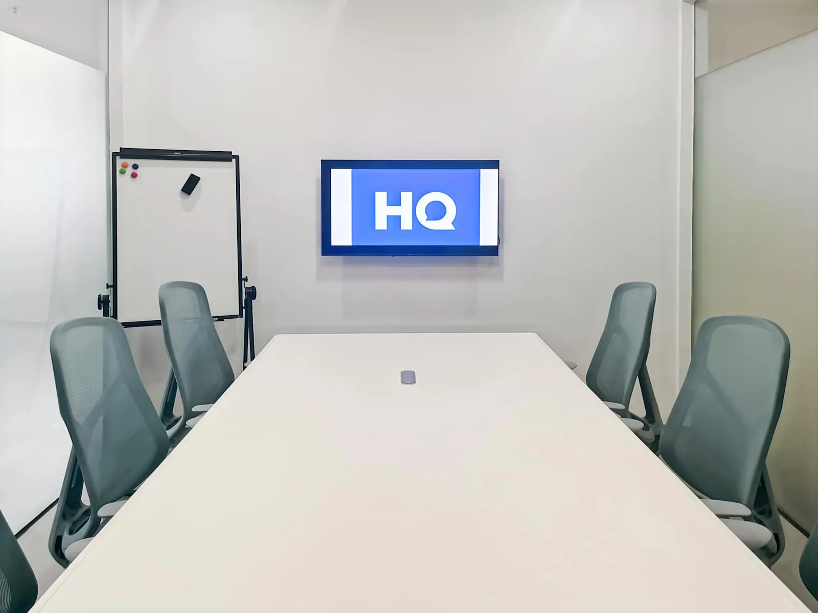HQ Mianyang, Advanced Building、6人会议室、Mianyang