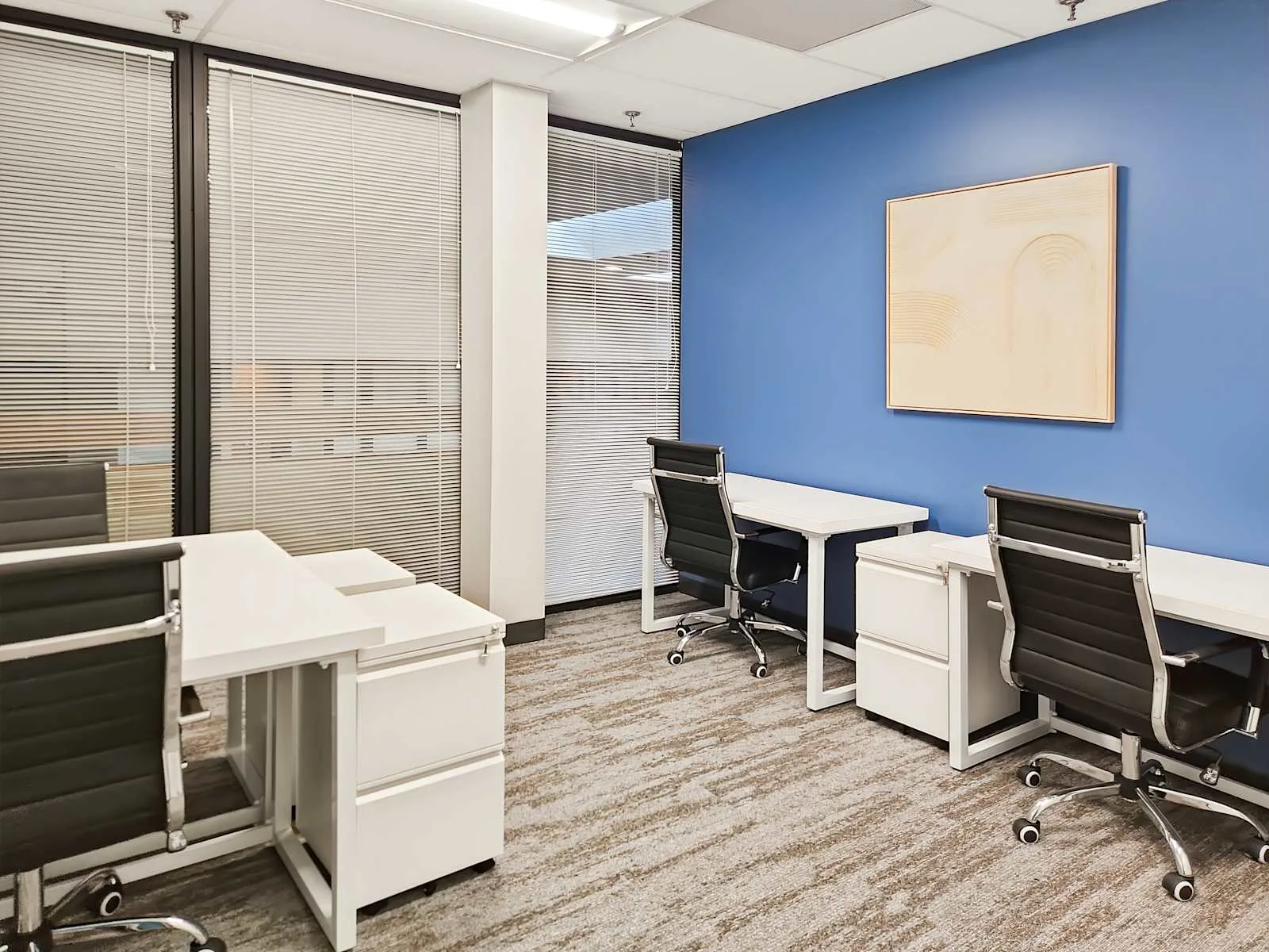 HQ MO, St. Louis - Craigshire Rd, Private office, 4 desks, Creve Couer, MO