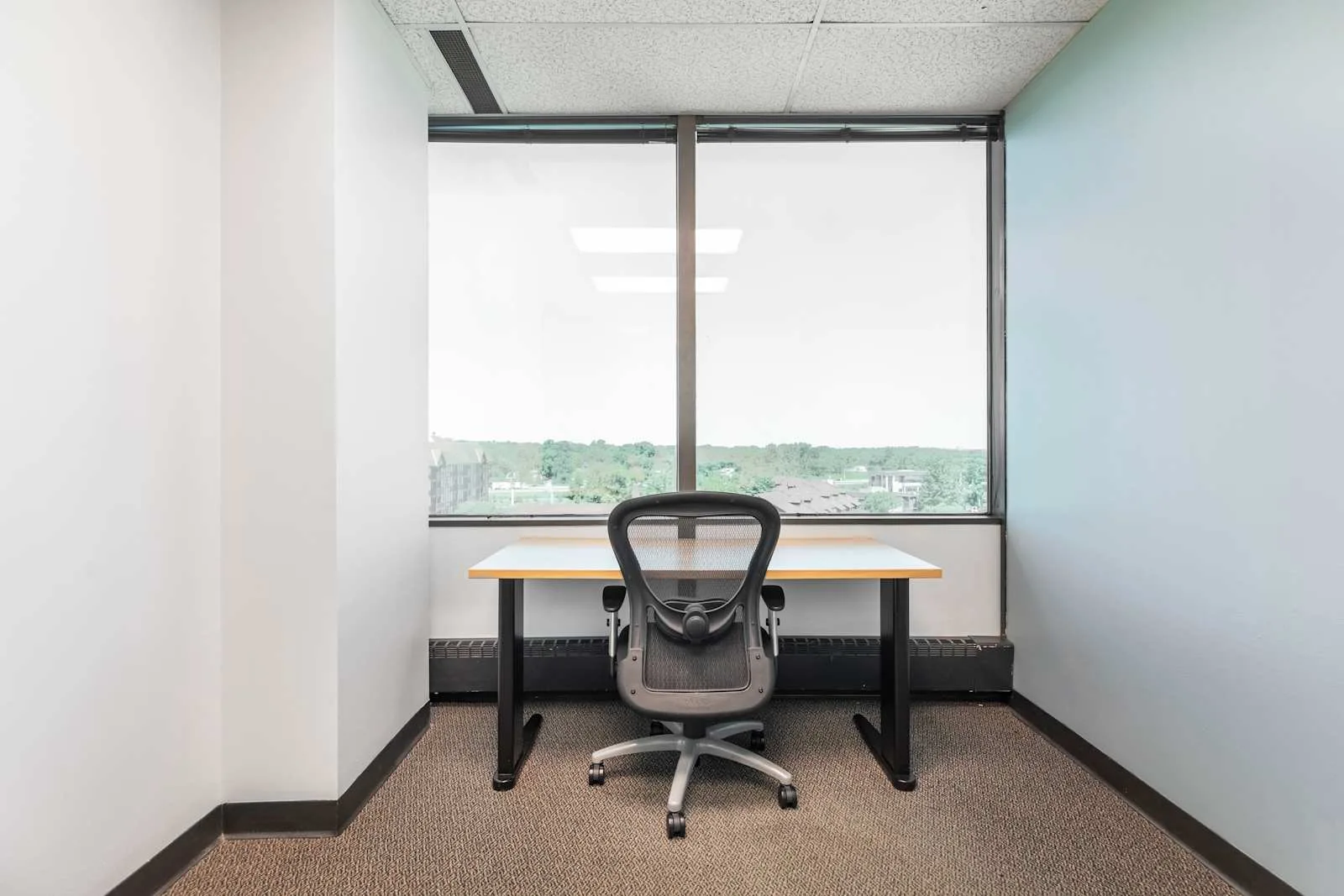 HQ MO, St Louis - West Port (HQ), Private office, 1 desk, Creve Couer, MO