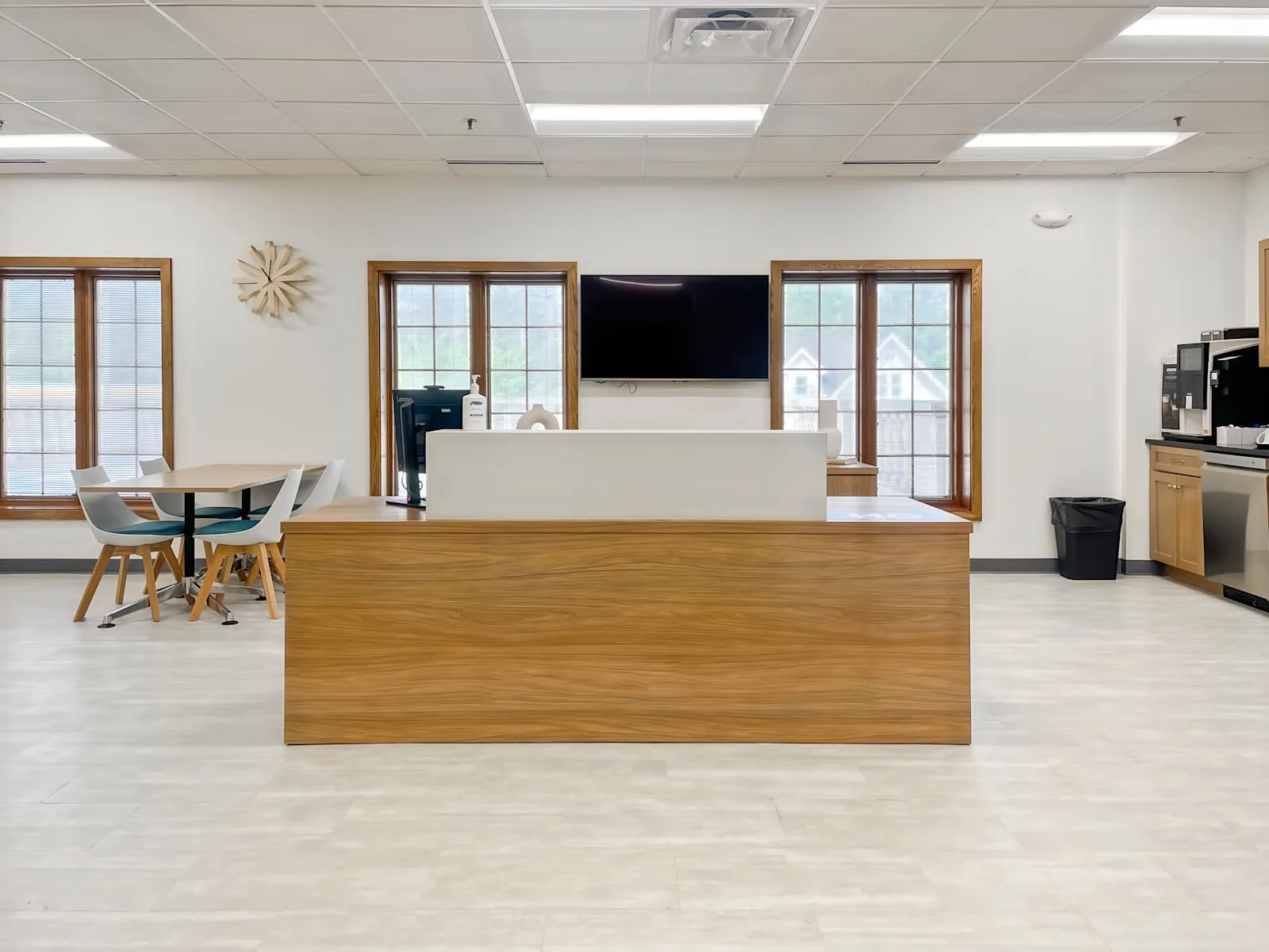 HQ IL, Naperville - South Washington St, Reception, Naperville, IL