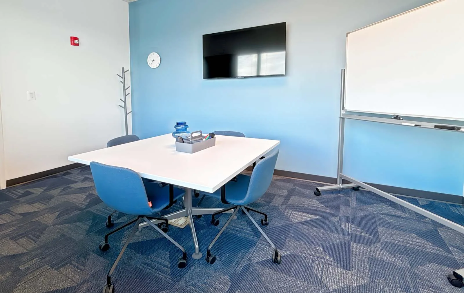HQ IL, Naperville - Wall St, Meeting room for 4 people, Naperville, IL