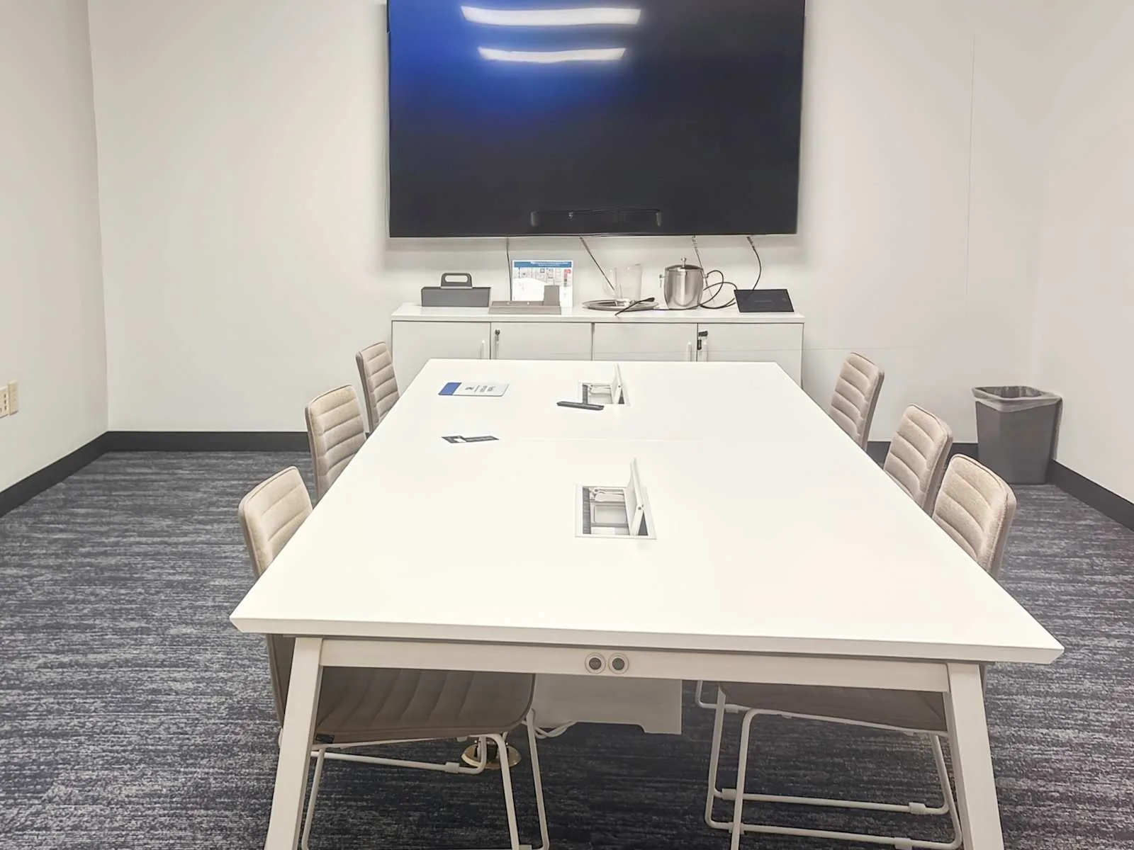 HQ NC, Carrboro - Greensboro St, Meeting room for 6 people, Carrboro, NC