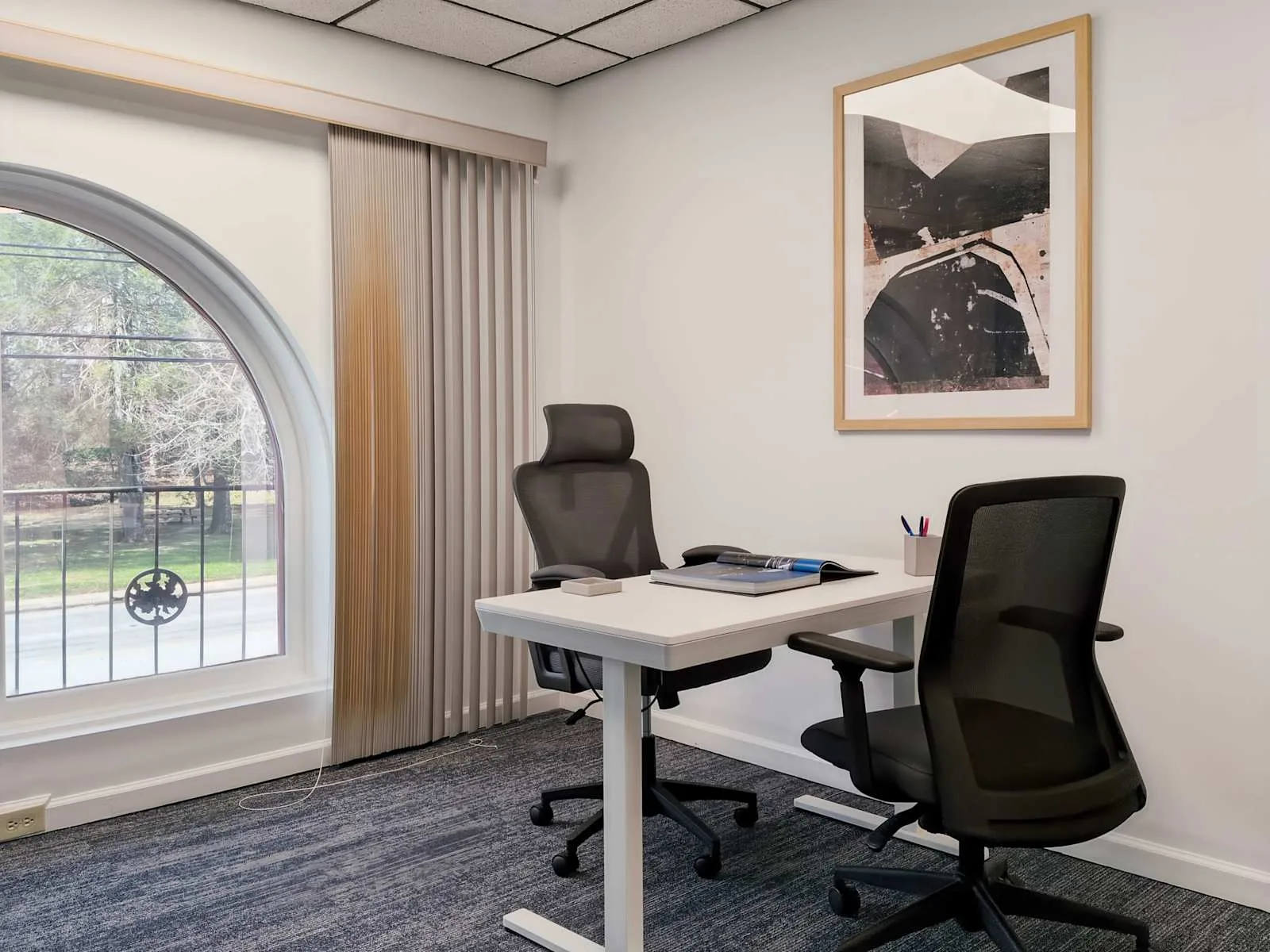 HQ NC, Hendersonville - Asheville Hwy, Private office, 1 desk, Hendersonville, NC