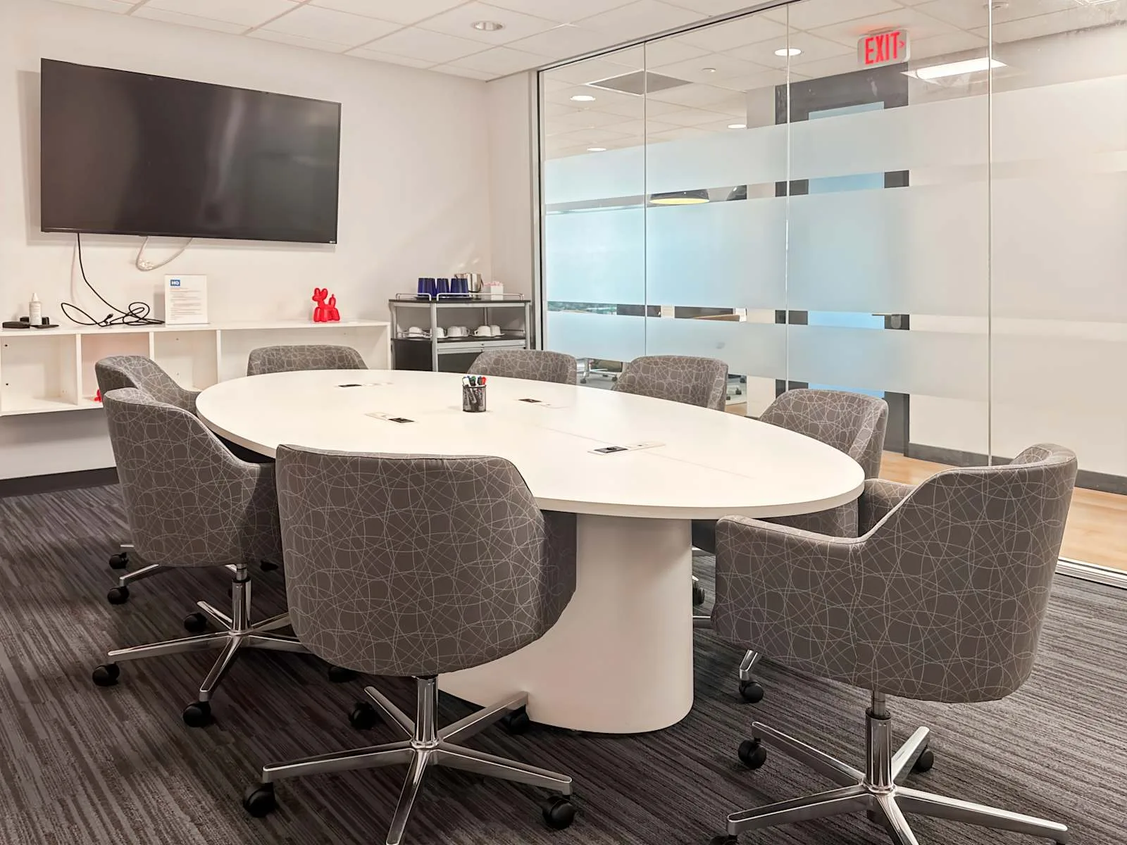 HQ LA, New Orleans - Place St. Charles (HQ), Meeting room for 8 people, New Orleans, LA
