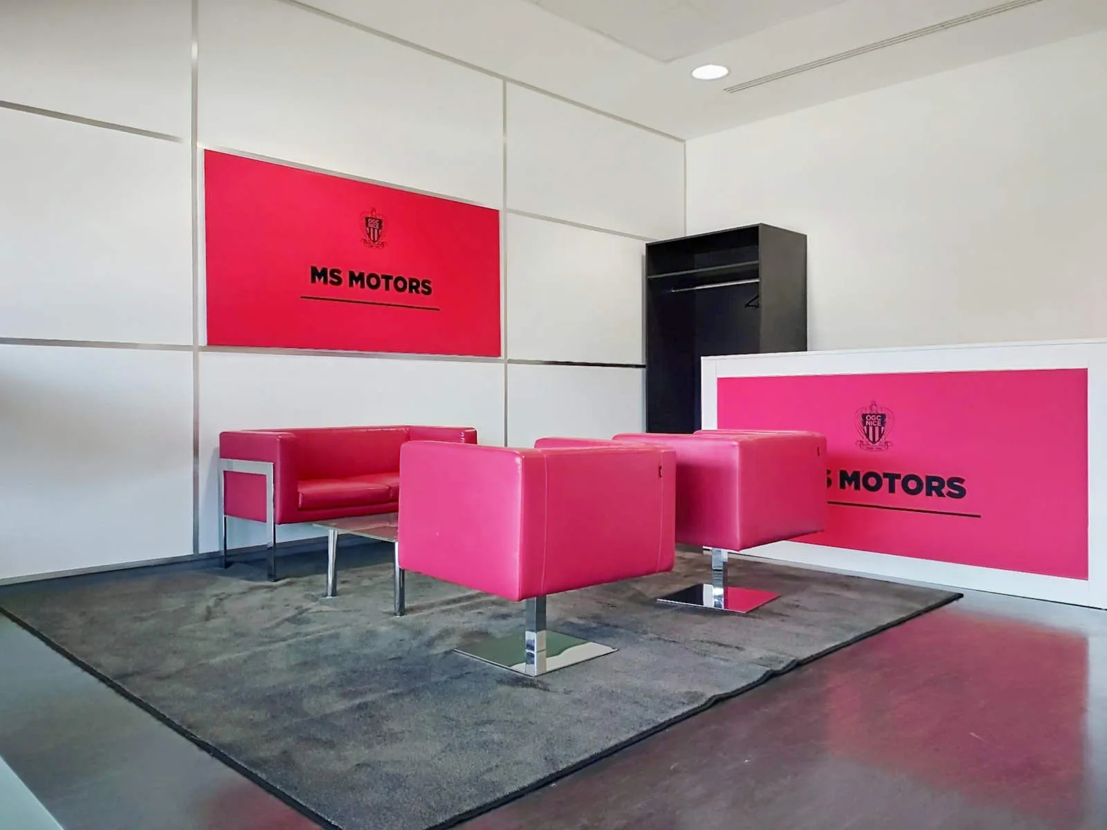 HQ Nice, Allianz Riviera, Reception, Nice