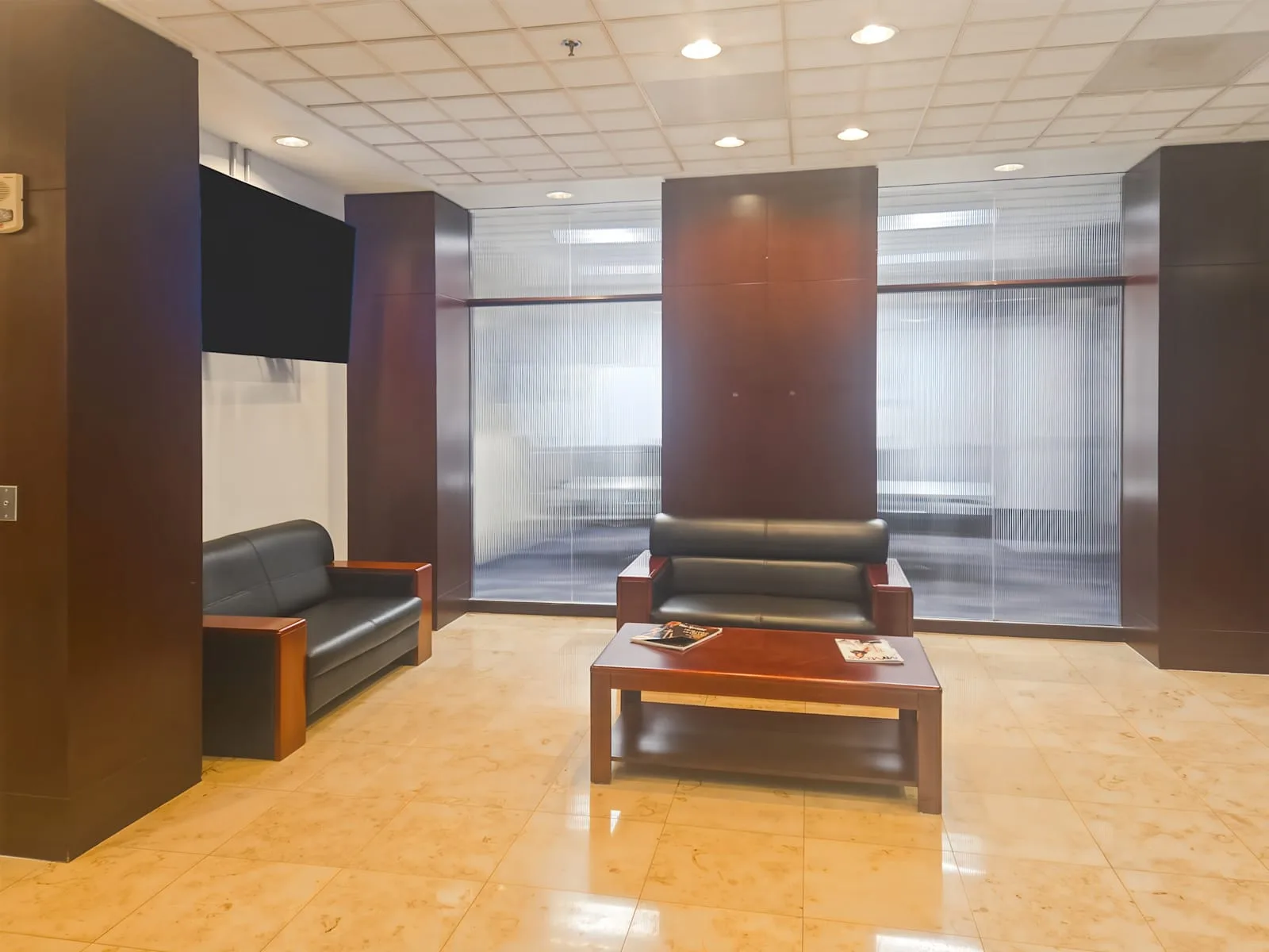HQ NV, Las Vegas - S 4th St, Lounge, Las Vegas, NV